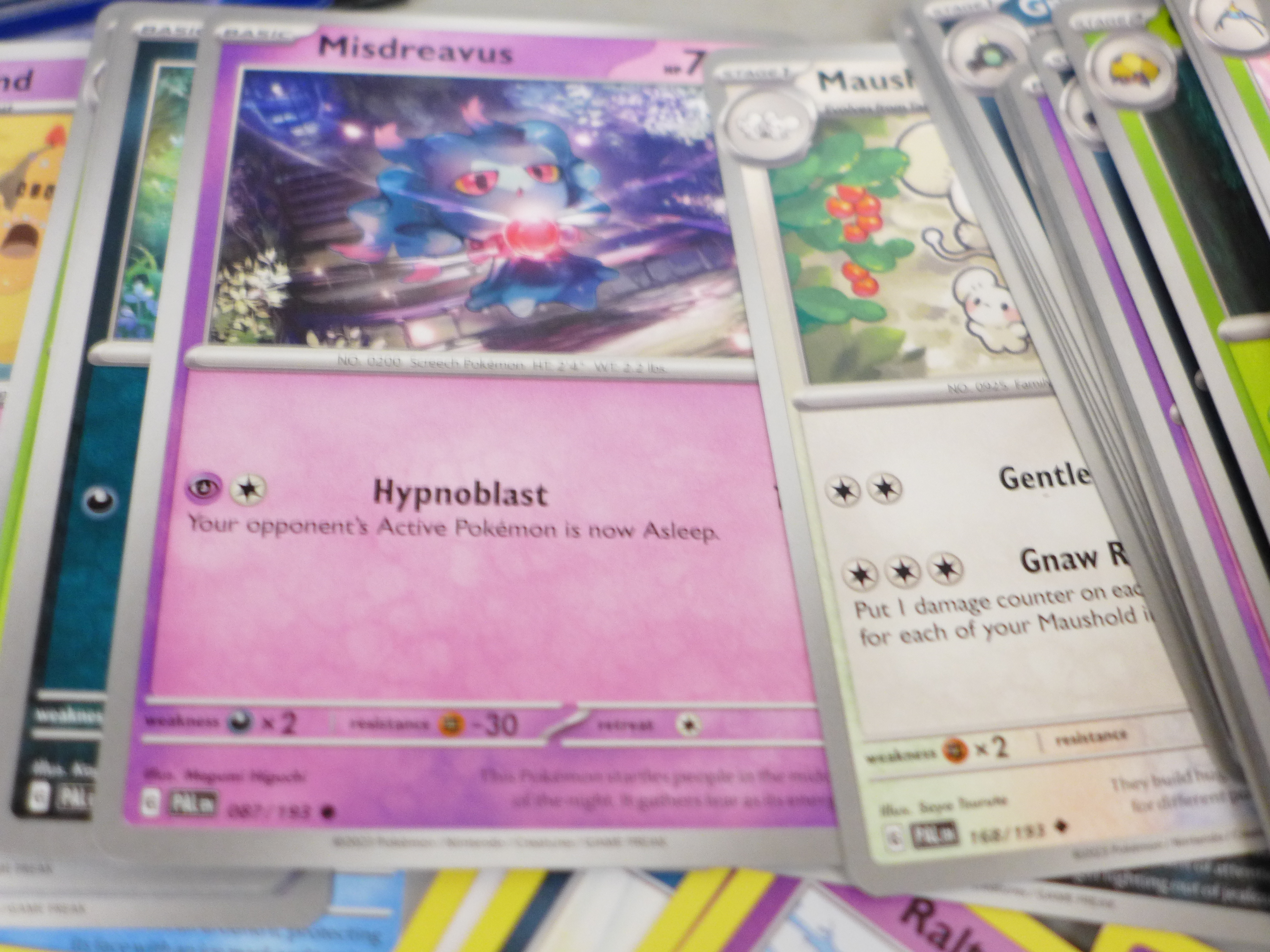 500 x Pokemon cards, including 30 holographic cards, various sets in collectors boxes - Image 2 of 3