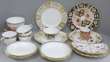 A mixed lot of Royal Crown Derby china, various patterns, 25 pieces in total