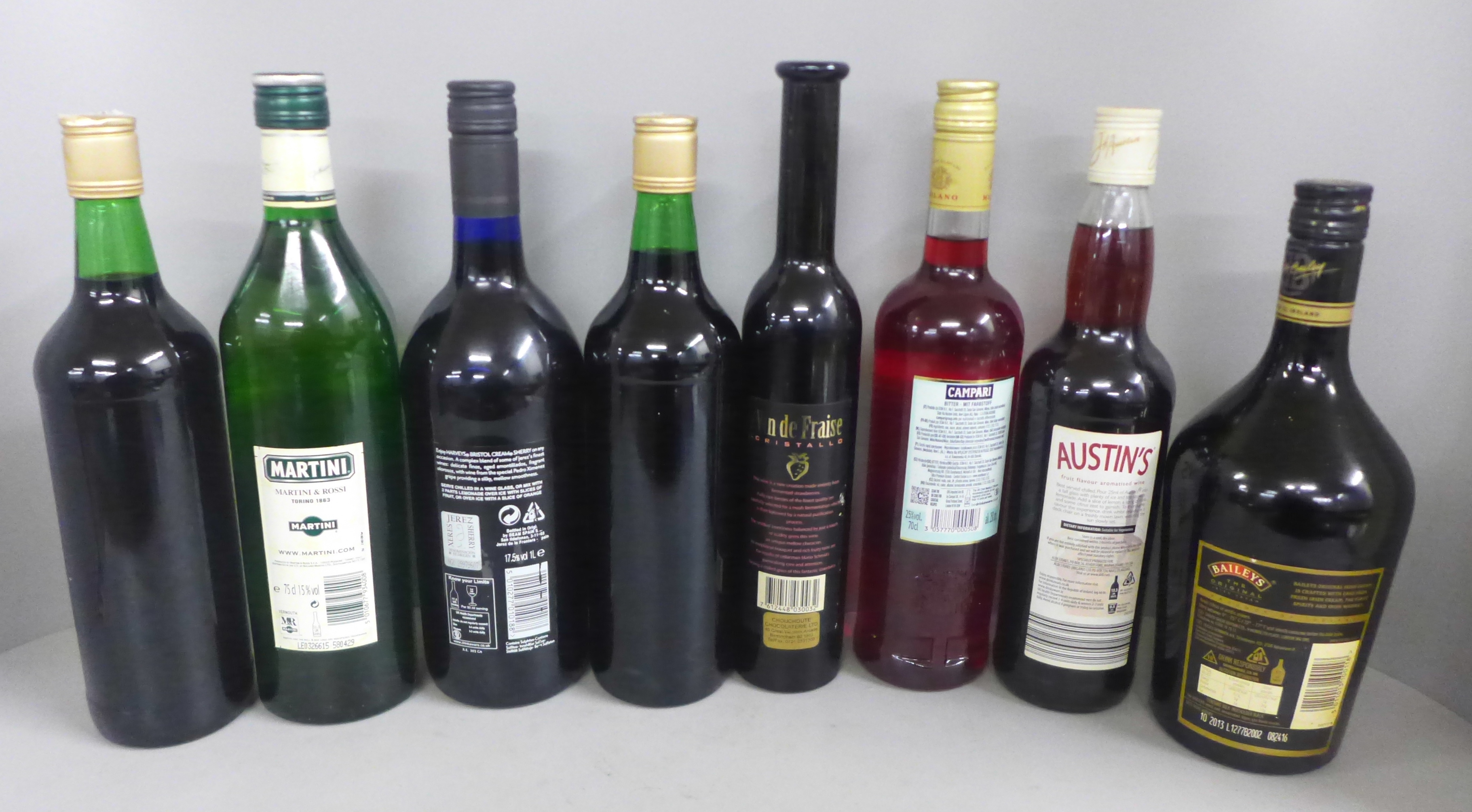 Eight bottles of assorted wines and spirits including Martini, Sherry, Campari, Baileys - Image 4 of 4