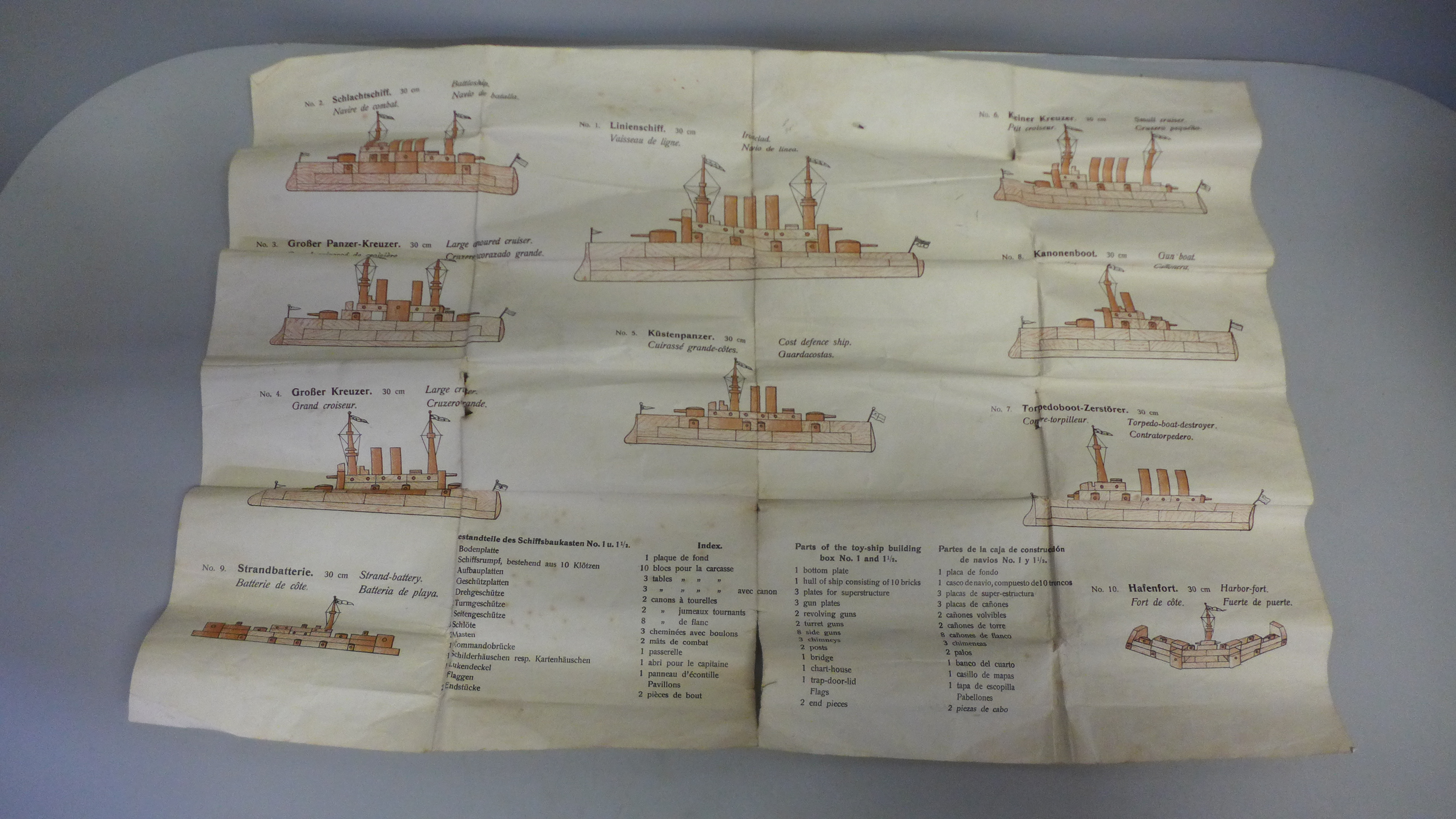 An early 20th Century wooden shipbuilding game and instructions - Bild 2 aus 6