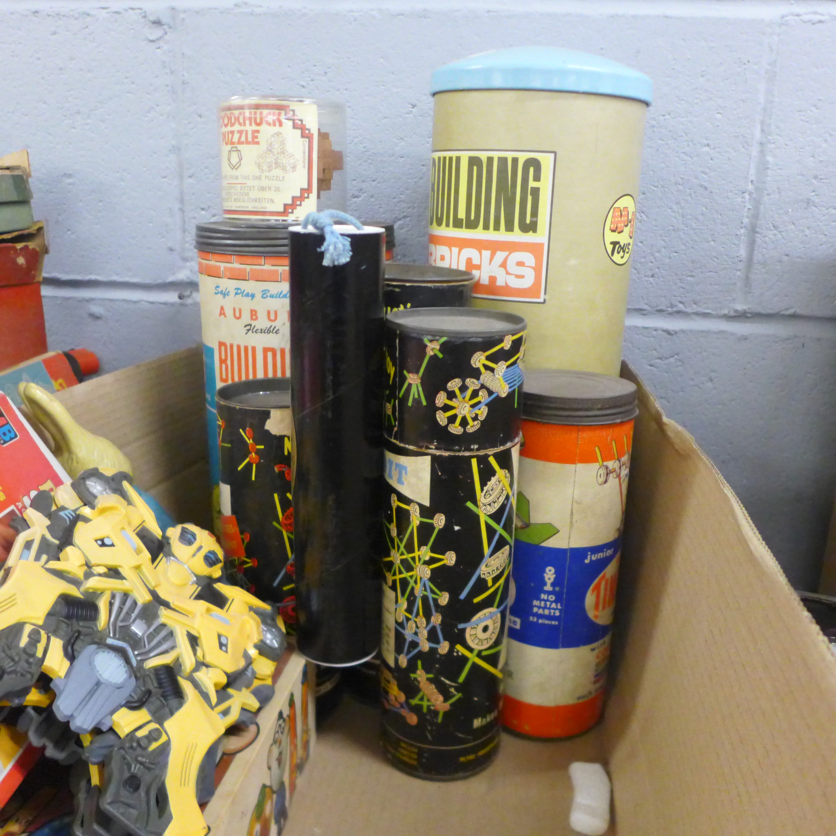 Two boxes of vintage toys and games including a Meccano steam engine, building blocks, etc ** - Image 5 of 8