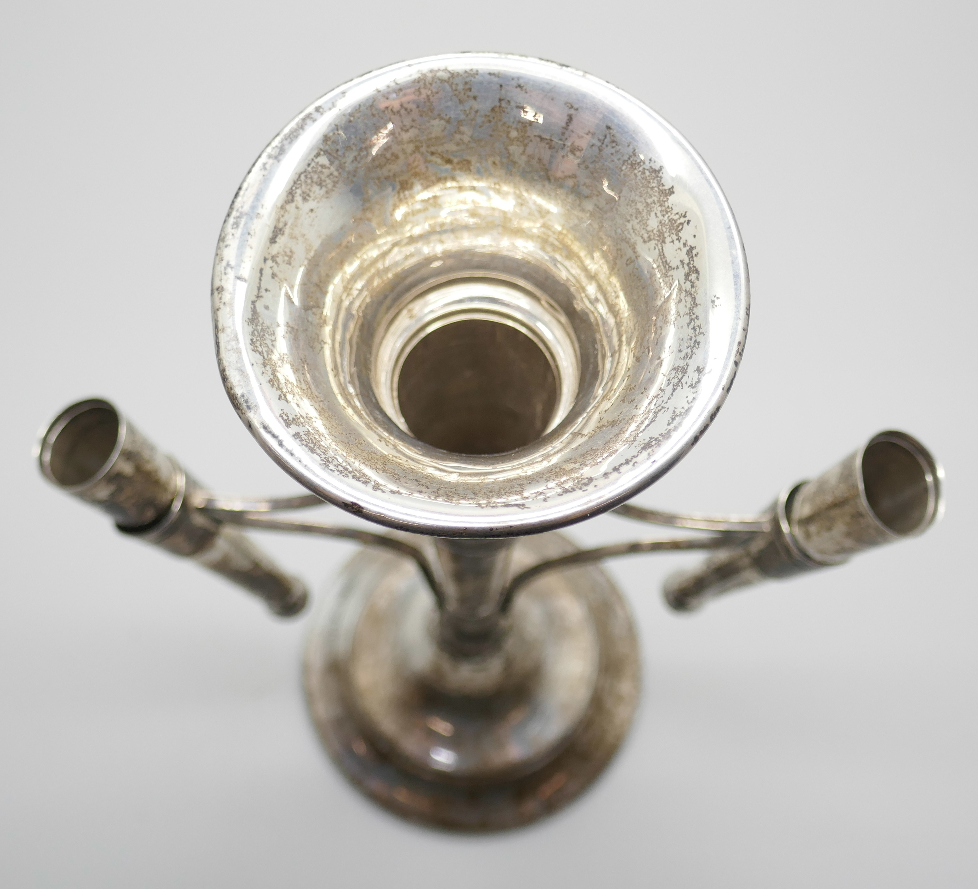 A silver epergne, London 1916, weighted base, 15.5cm - Image 6 of 6