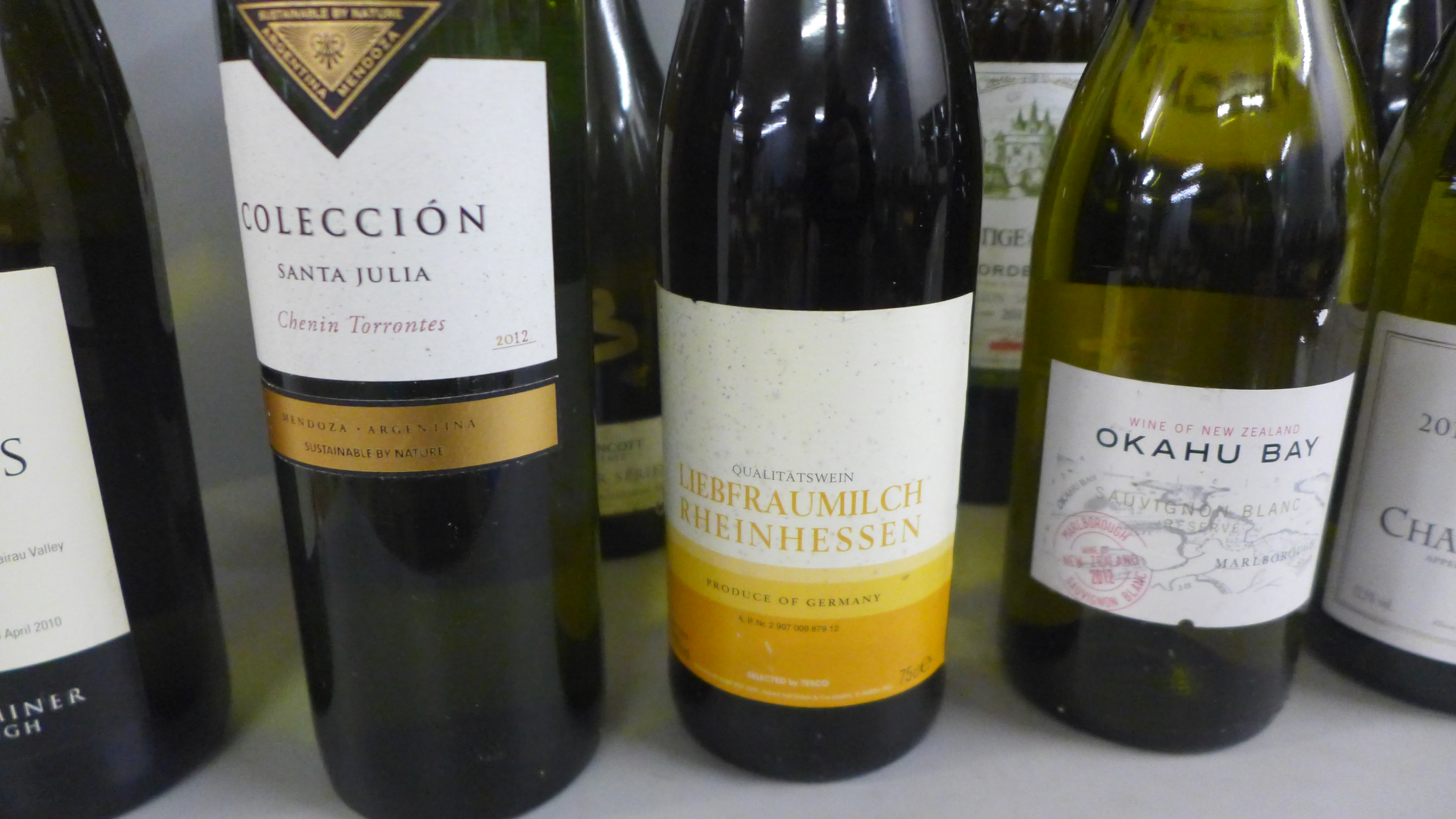 Fourteen bottles of white wine including four Chablis Premier Cru - Image 3 of 3