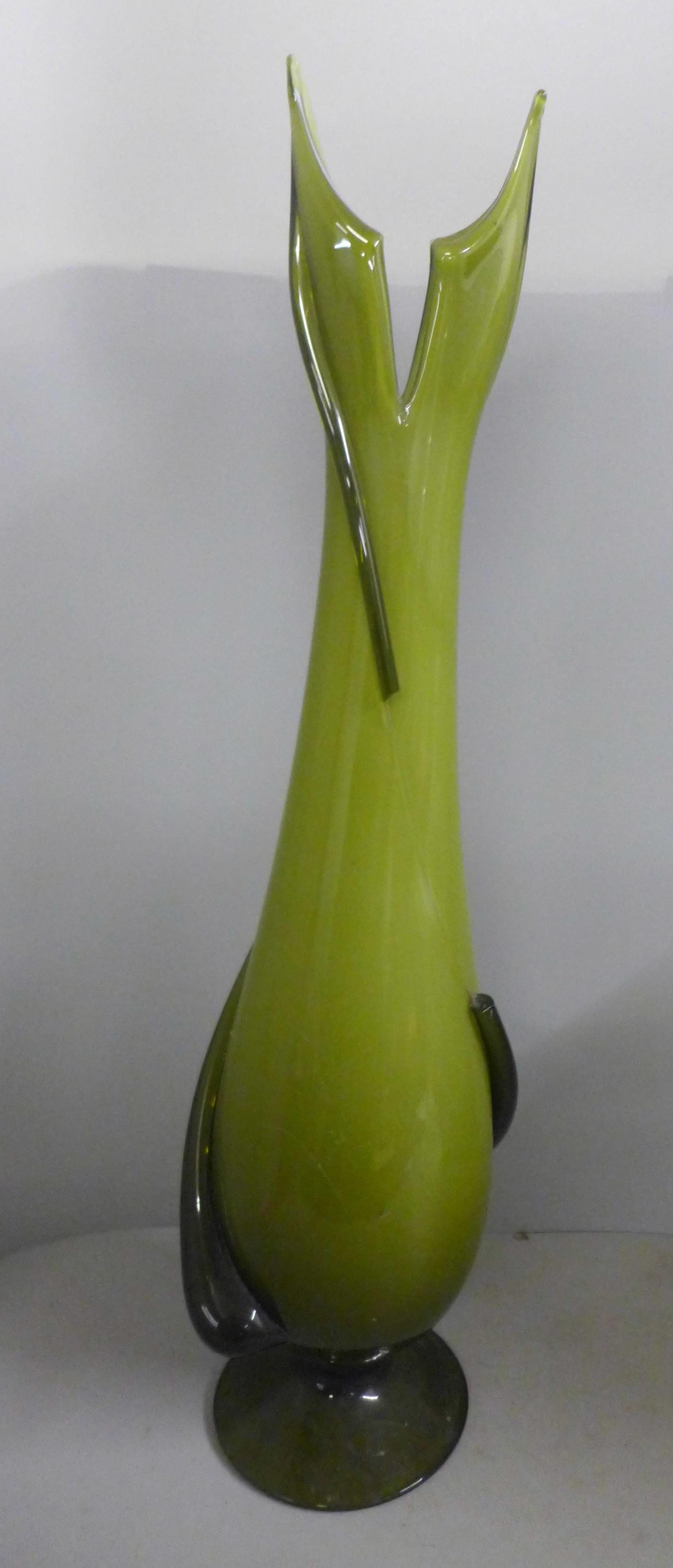 A large Denby Glyn Colledge ewer, two Oriental vases and a green glass vase, vase a/f - Image 4 of 5