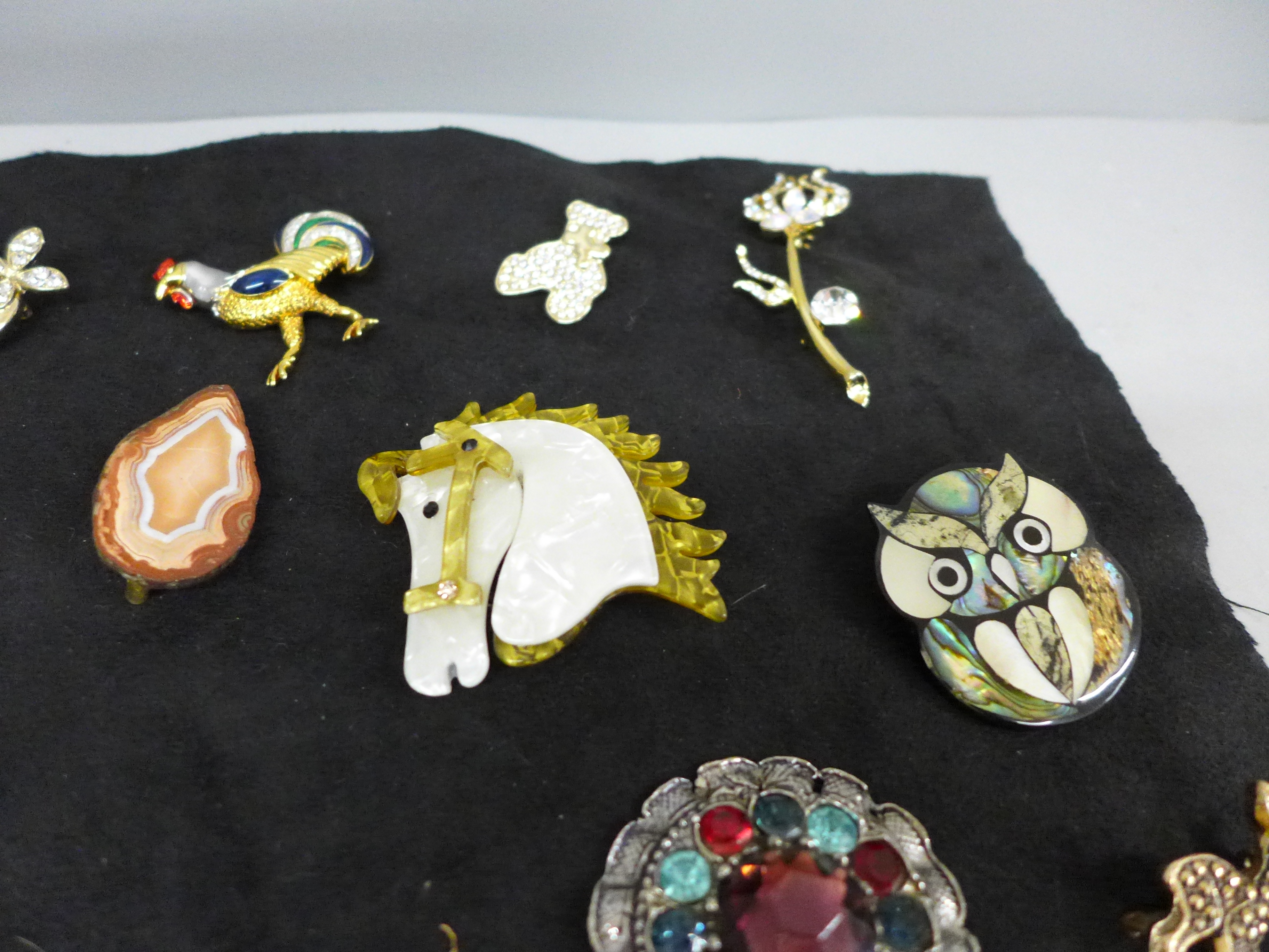Twenty costume brooches including one silver - Image 3 of 3