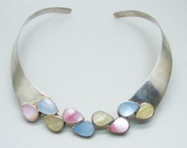 A modern silver and mother of pearl choker