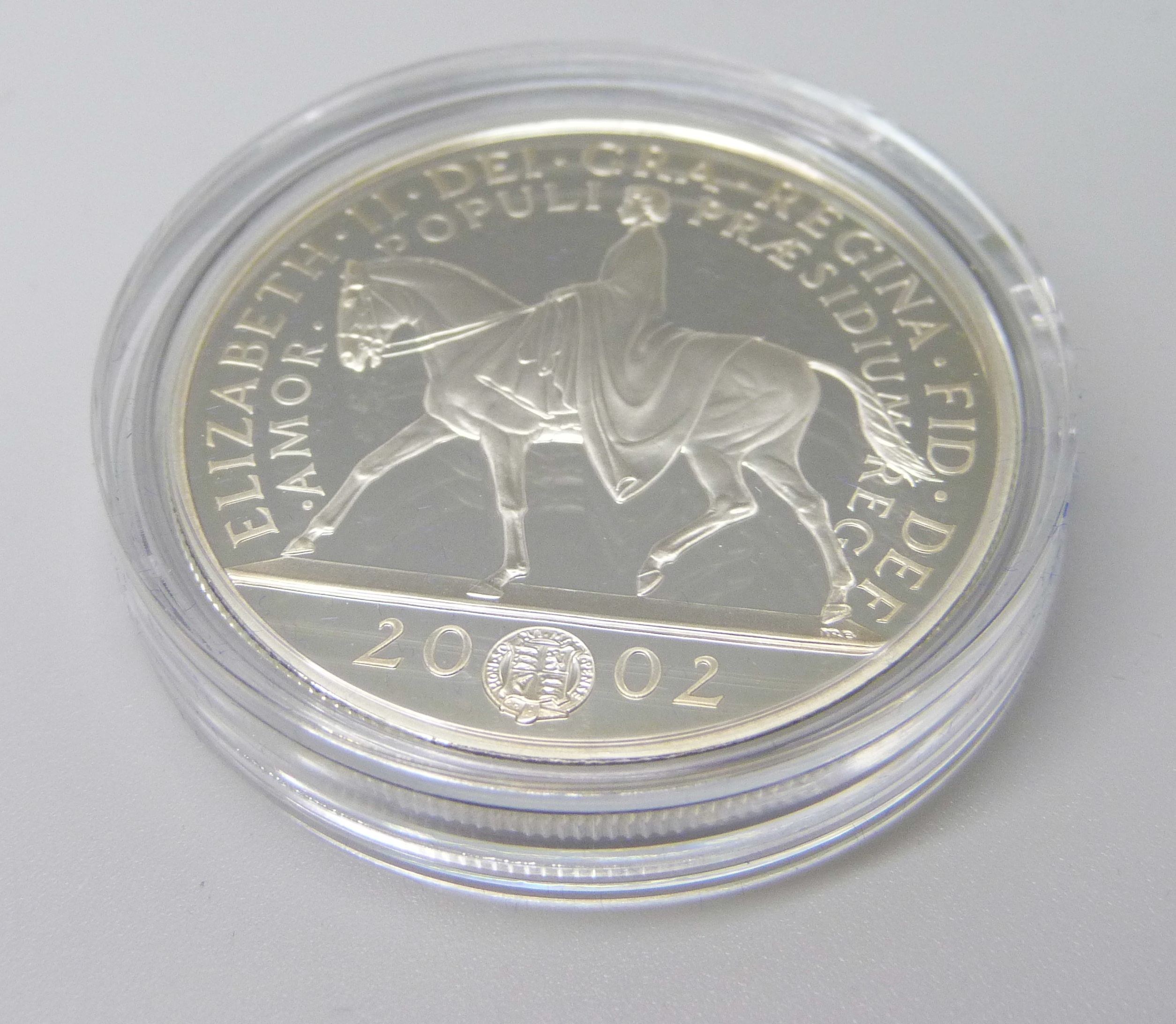 The Royal Mint 2002 Golden Jubilee Crown, 28.28g 925 sterling silver - Image 2 of 5