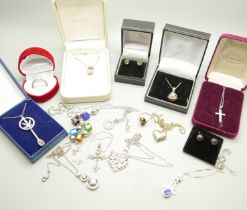 Silver jewellery, boxed