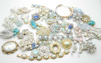 Vintage costume jewellery, (mixed condition)