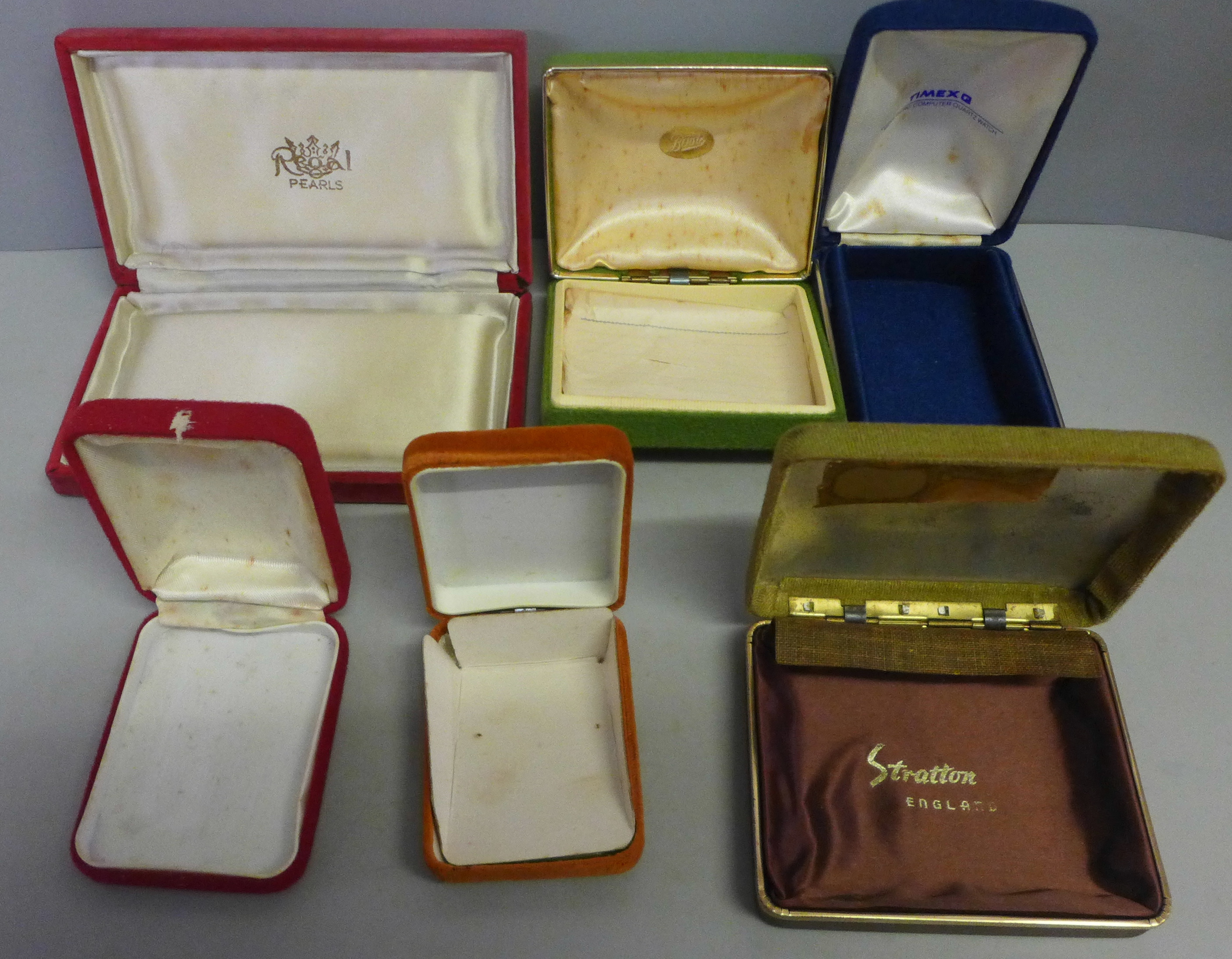 A collection of jewellery and wristwatches, boxed - Image 4 of 4