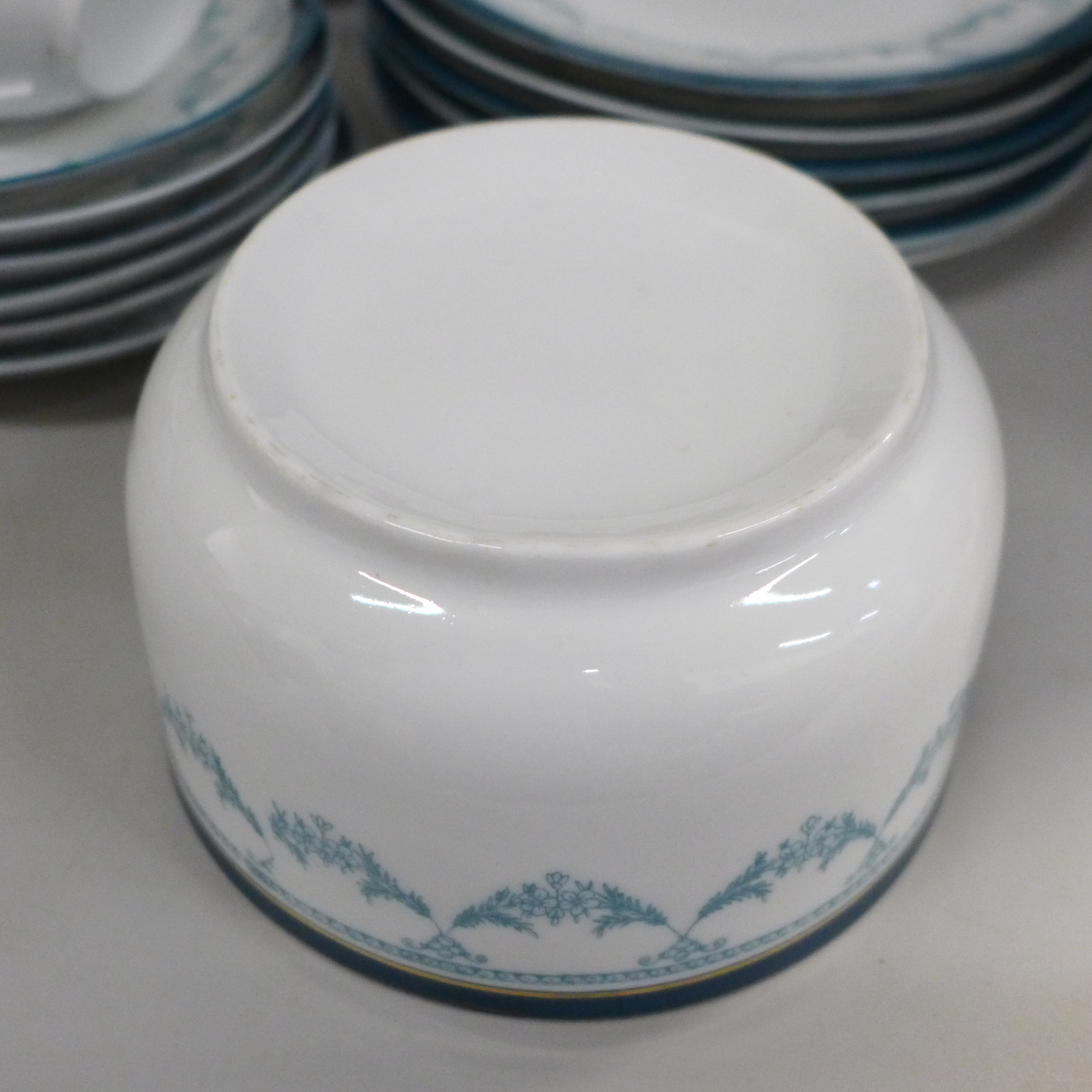 An Edwardian six setting china tea set - Image 3 of 3