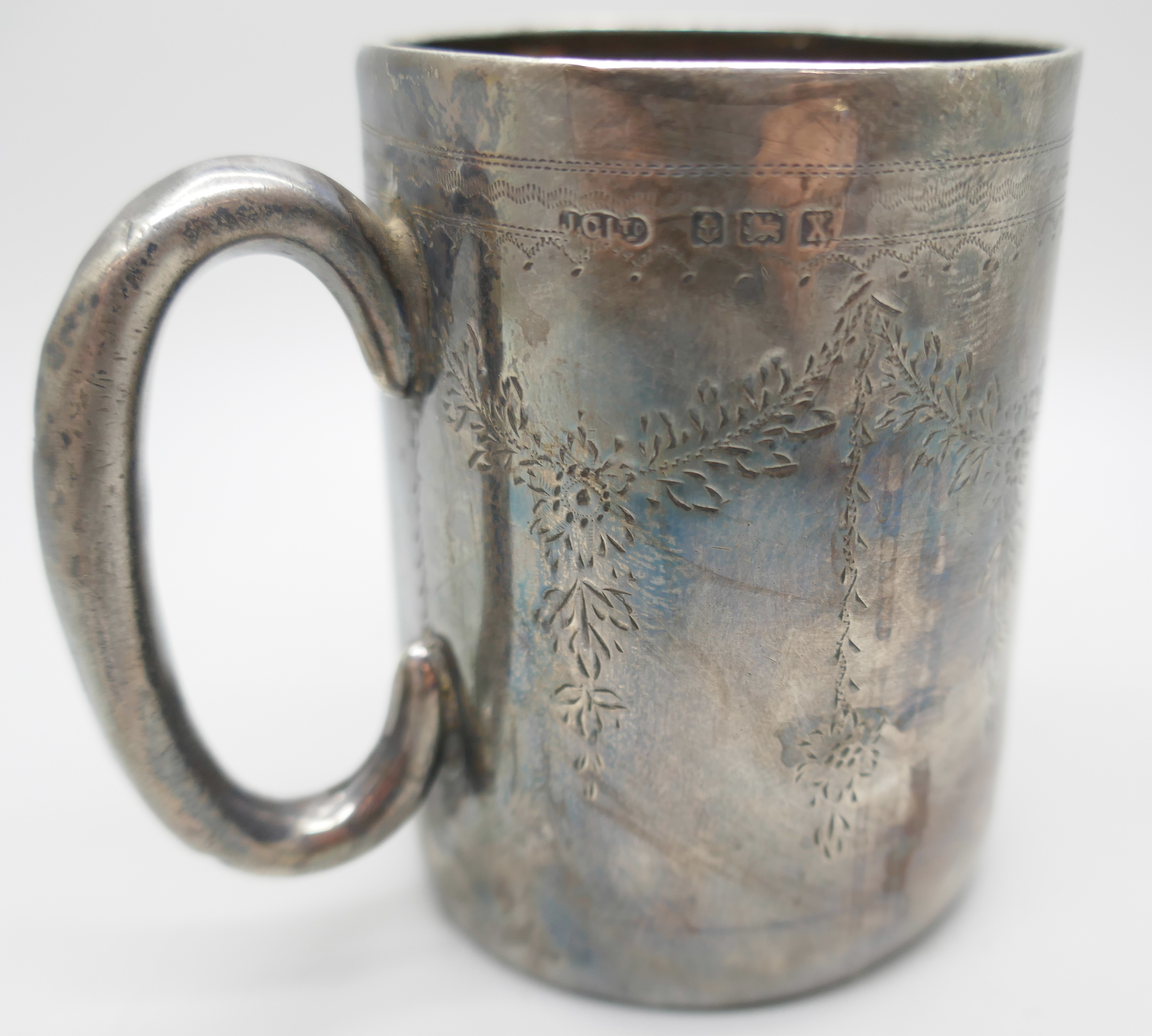 A silver Christening mug, Birmingham 1922, 79g - Image 4 of 5