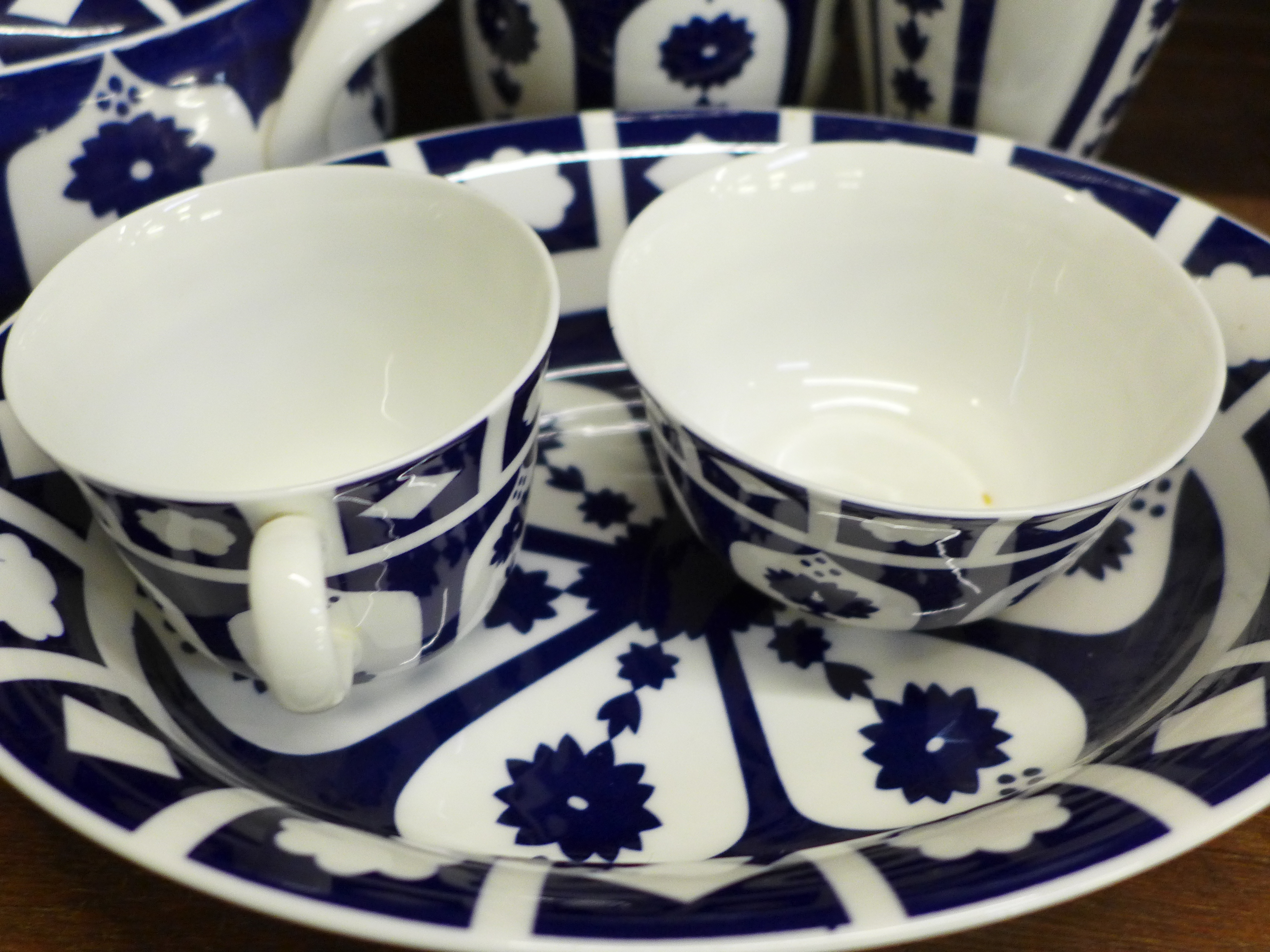 Royal Crown Deby unfinished pattern china; vegetable dish and cover, oval bowl, octagonal bowl, - Image 3 of 4