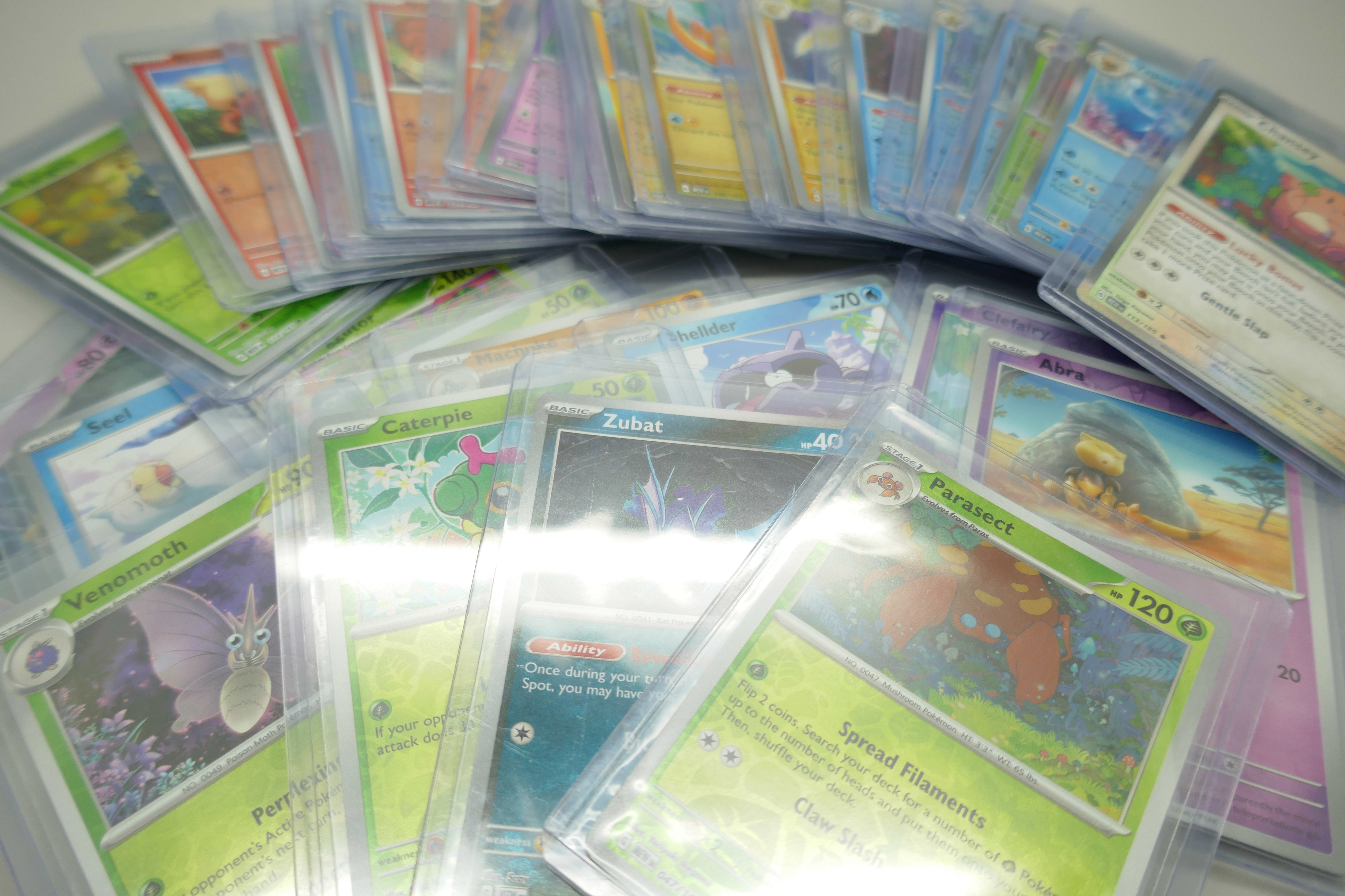 34 x 151 Scarlet & Violet Holographic Pokemon cards , including 15 x Black star rares, 19 common, - Image 2 of 2