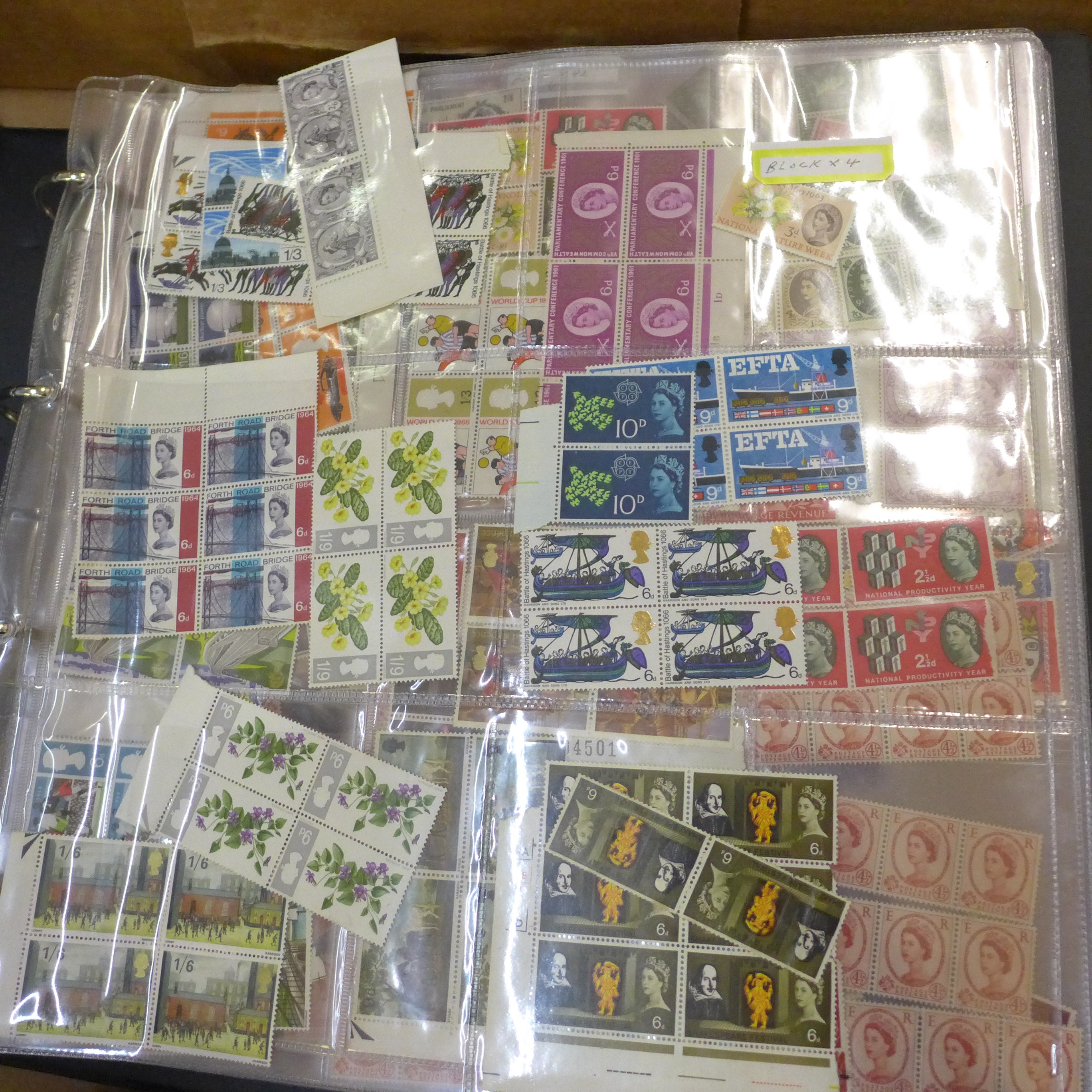 A collection of stamps in albums and some first day covers - Image 17 of 19