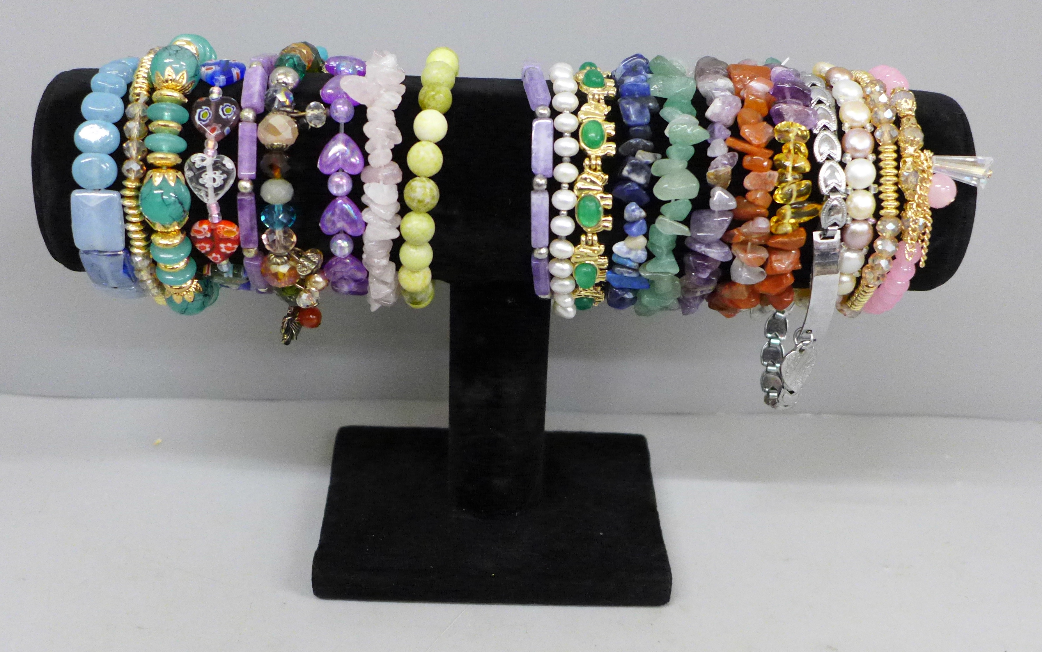 Twenty agate and semi precious stone bracelets and one other - Image 2 of 2
