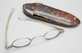 A pair of Georgian silver spectacle frames, case a/f