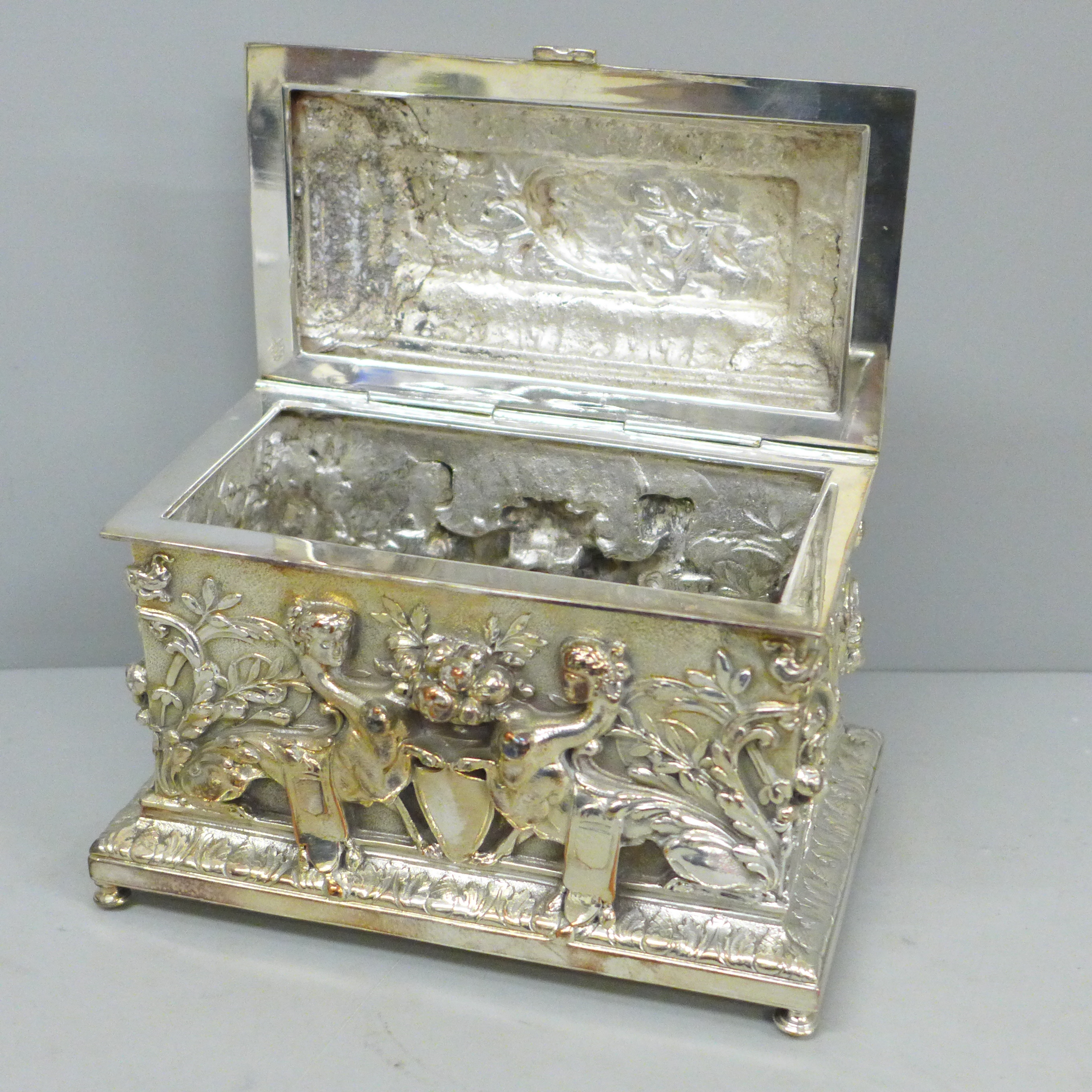 A Sheffield plate on copper jewellery casket, 16cm x 9.5cm - Image 3 of 9