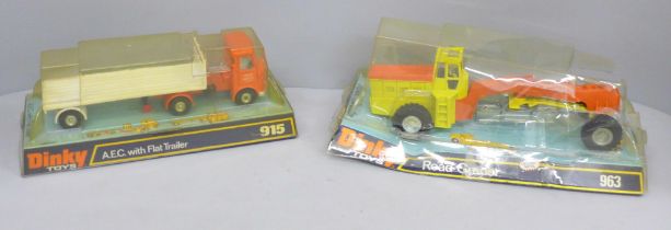 Dinky Toys Road Grader 963 and Dinky Toys AEC with flat trailer 915, both packaged, boxes a/f