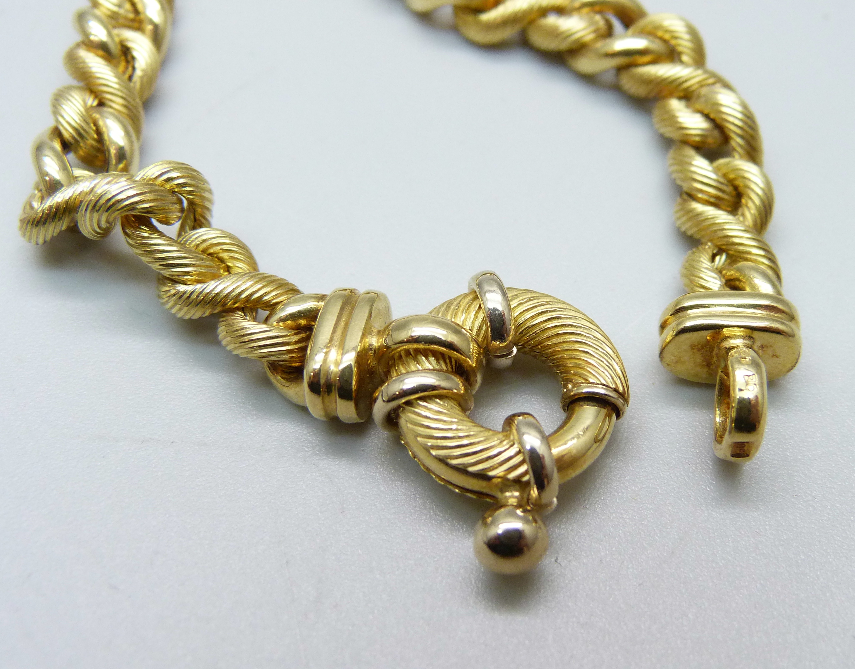 An18ct gold bracelet, 11.5g, 20.5cm - Image 3 of 3