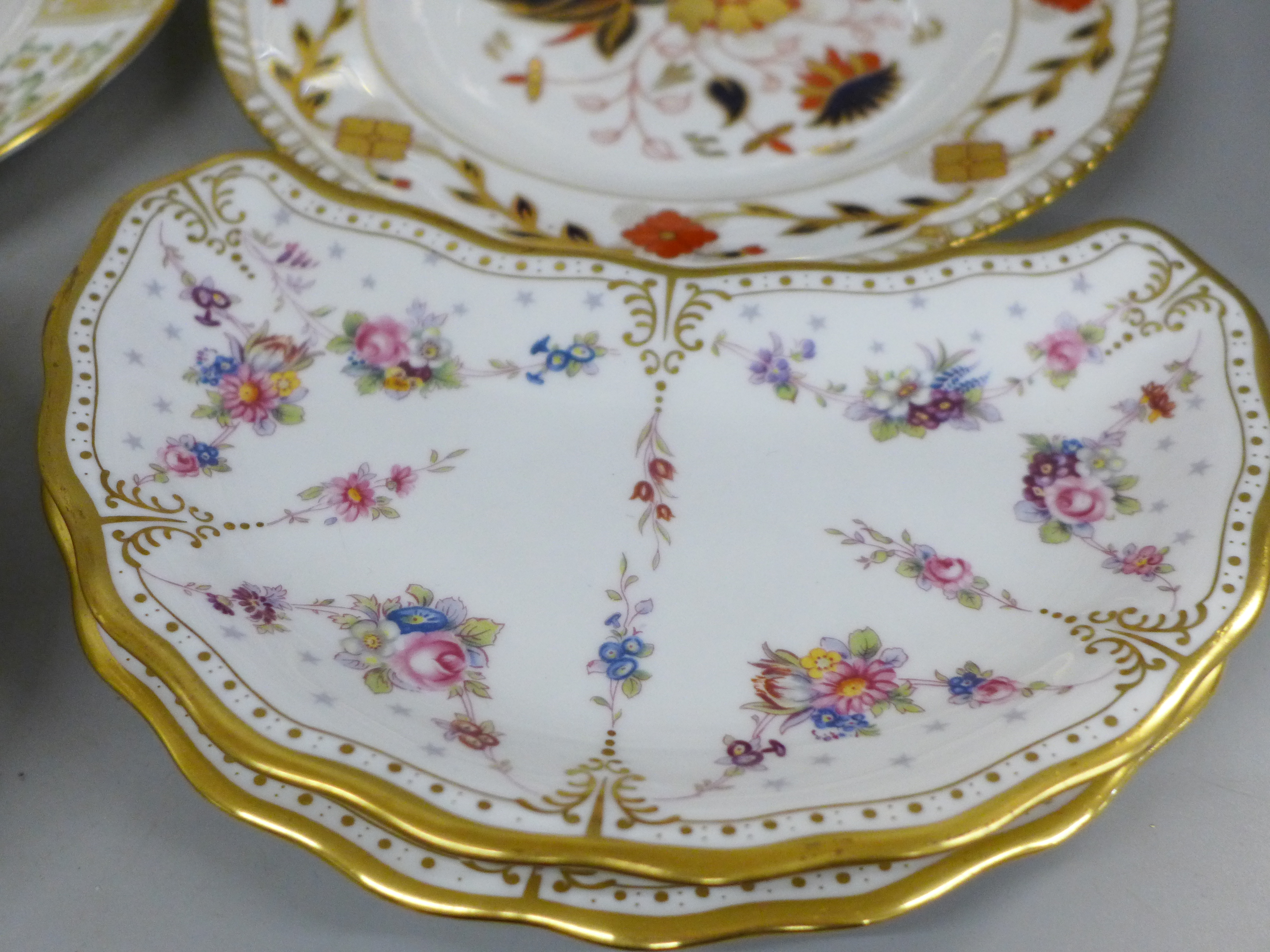 A mixed lot of Royal Crown Derby china, various patterns, 25 pieces in total - Image 3 of 7