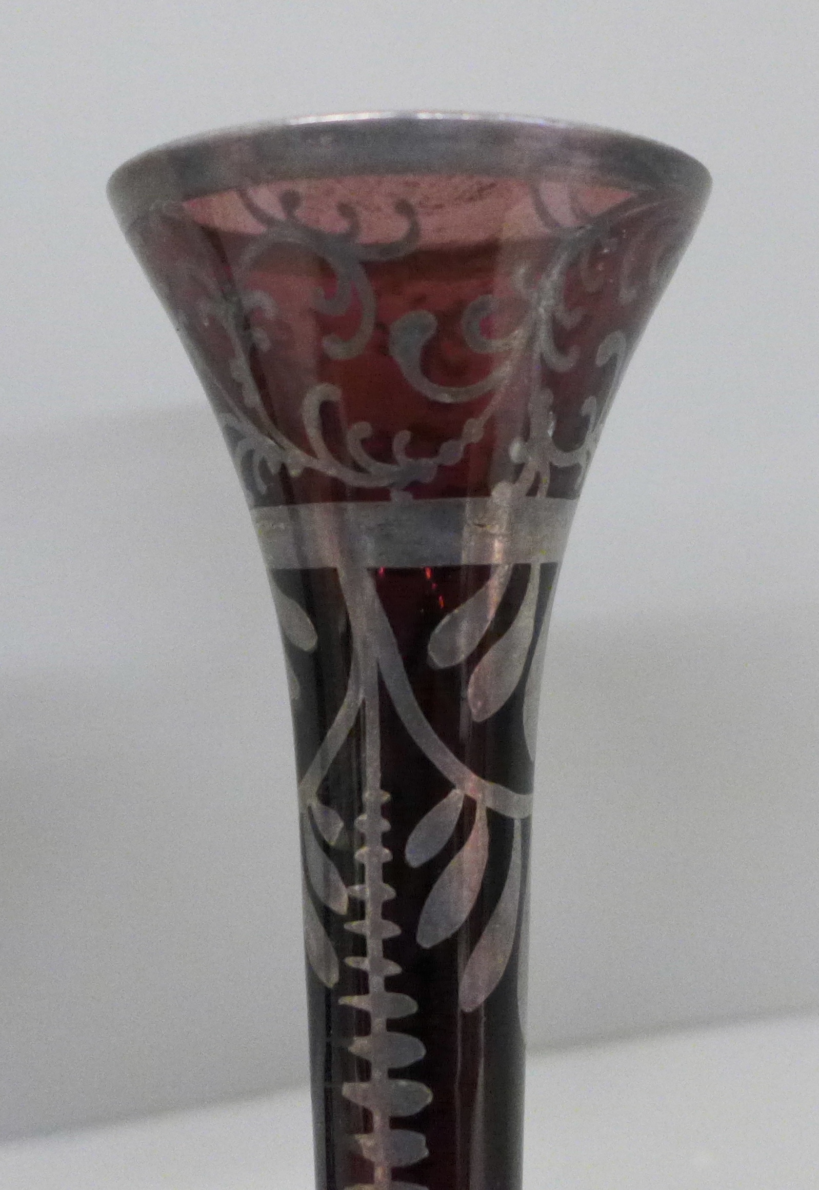 Two small Venetian glass vases with silver decoration, 15cm - Image 3 of 5