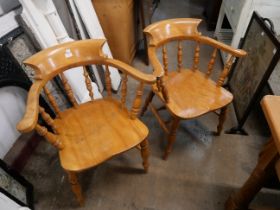 A pair of smokers bow chairs