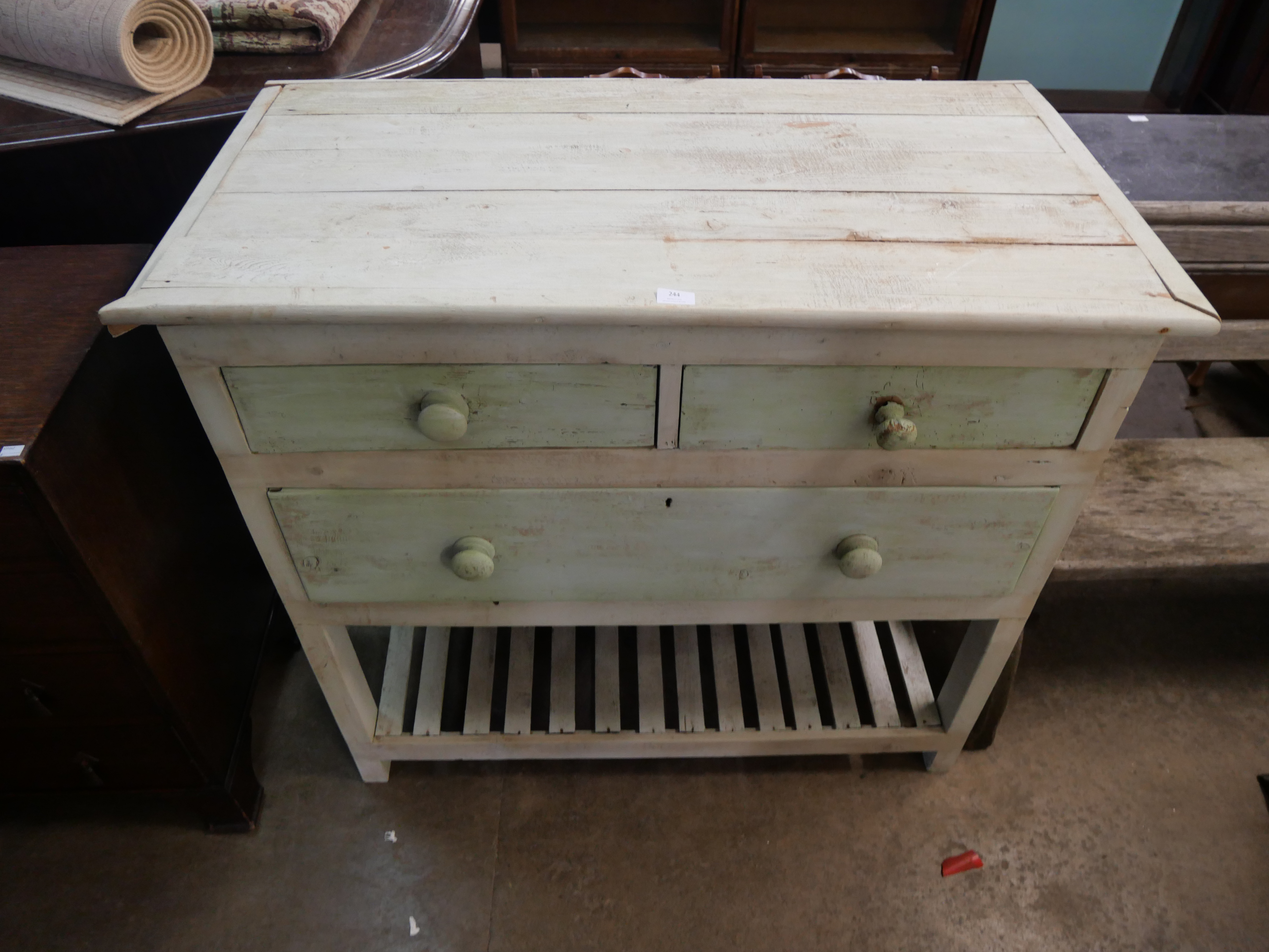 A painted pine four drawer work table - Image 2 of 2