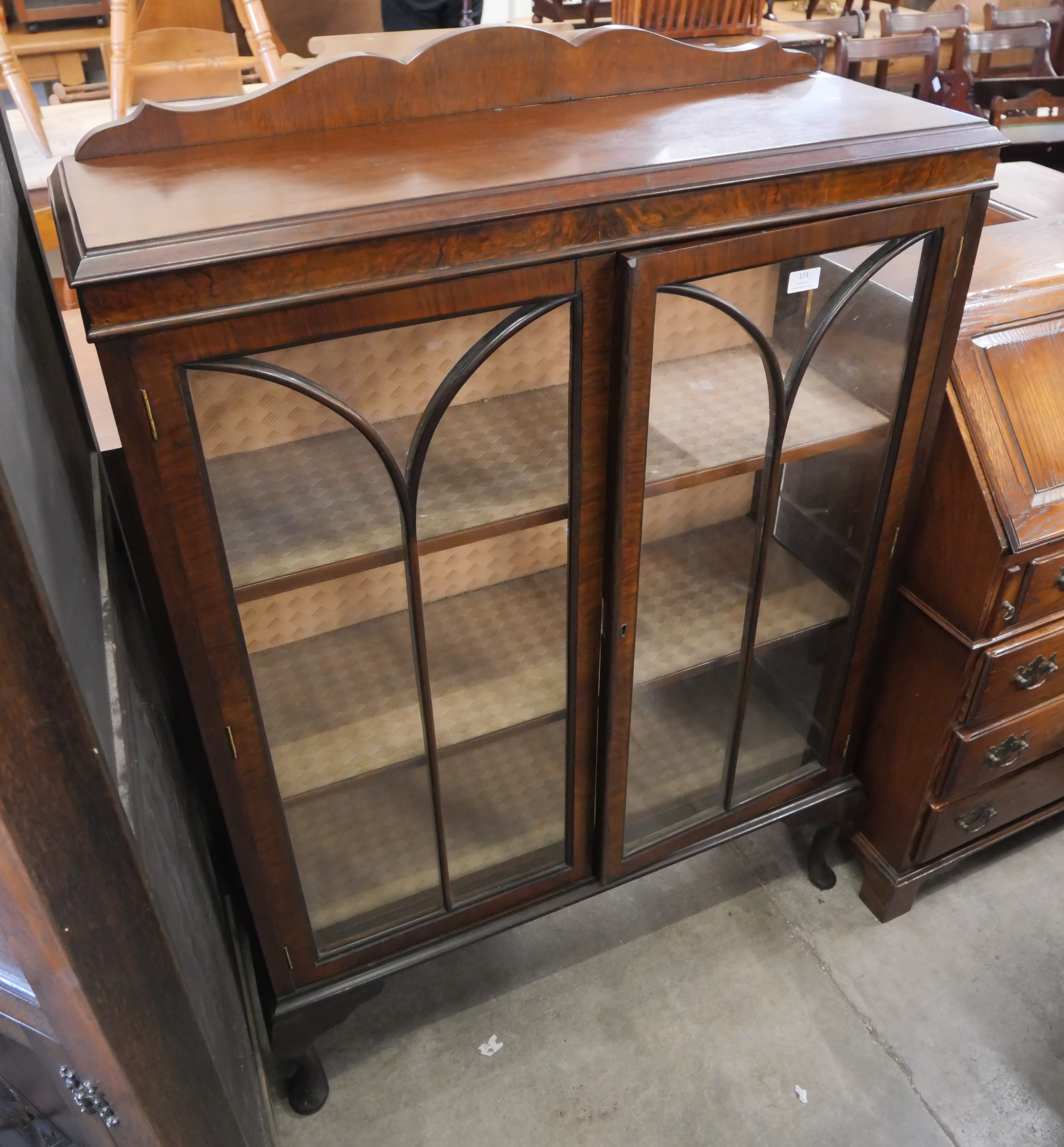 A mahogany display cabinet - Image 2 of 2