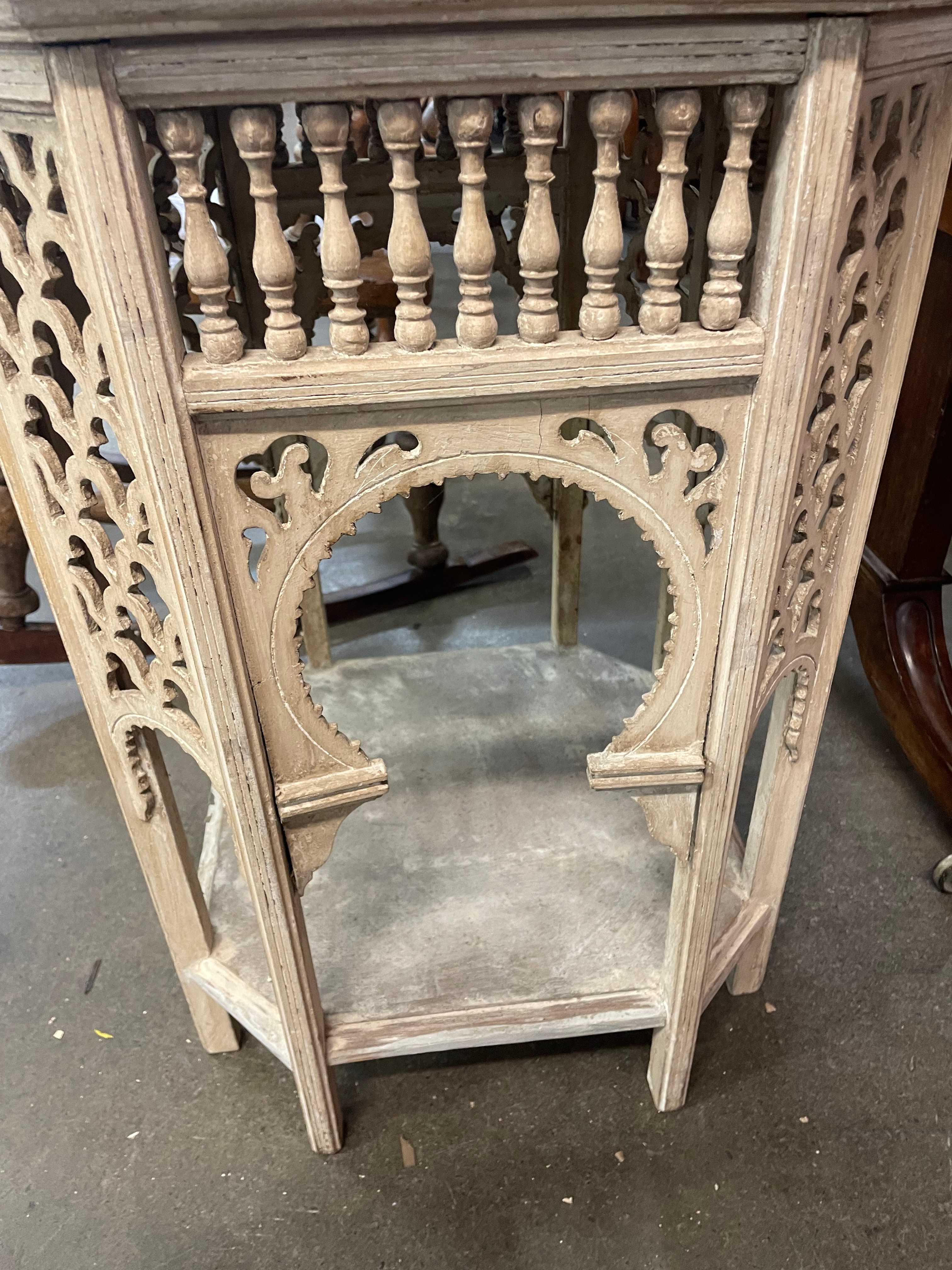 A painted Moorish style octagonal occasional table - Image 2 of 4