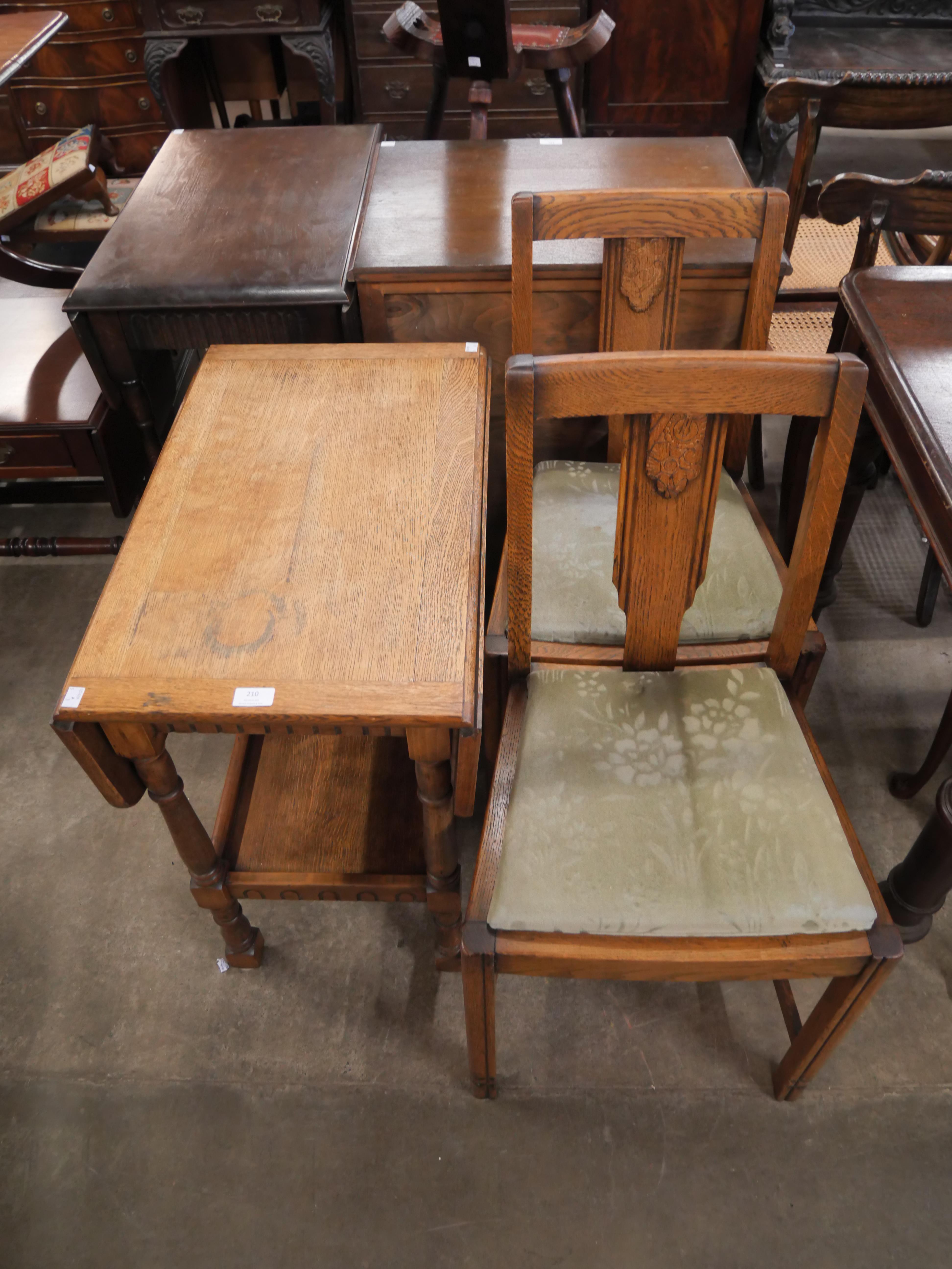 An oak drop leaf table and two oak dining chairs - Image 2 of 2