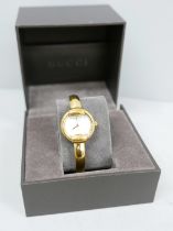 A lady's Gucci 1400L wristwatch, boxed