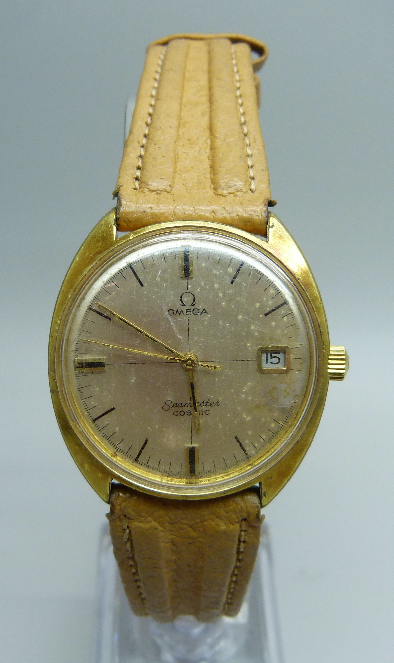 A gentleman's Omega Seamaster Cosmic wristwatch with date, (plate on case back a/f)