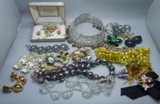 A collection of costume jewellery