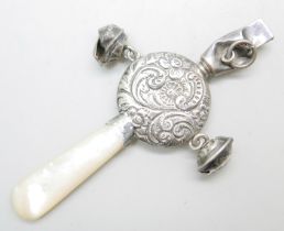 A baby's silver rattle with mother of pearl handle, Birmingham 1904, a/f