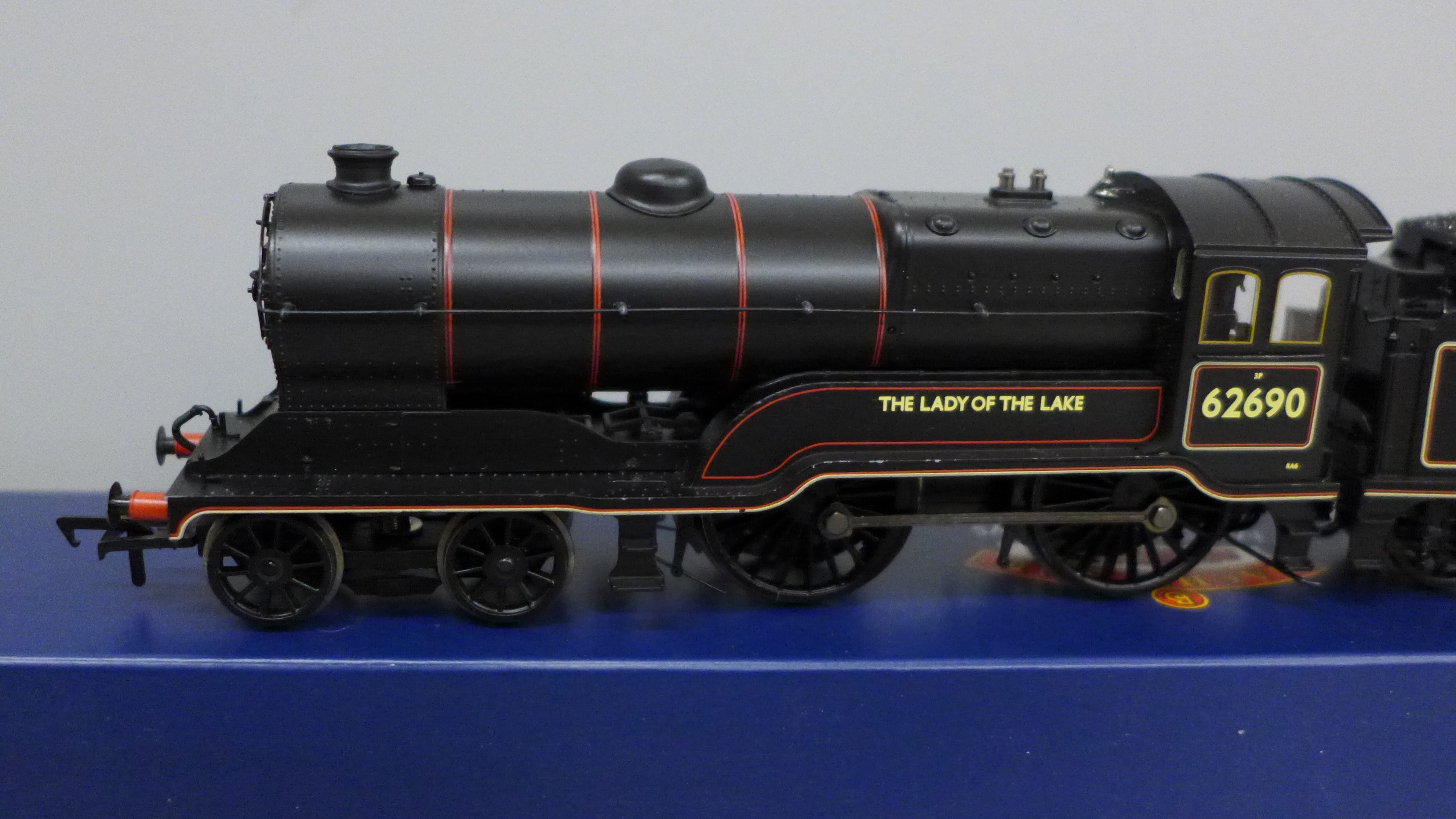 A Bachmann Branch-Line 31-135 Class D11 62690 The Lady of The Lake BR black early emblem locomotive, - Image 2 of 3