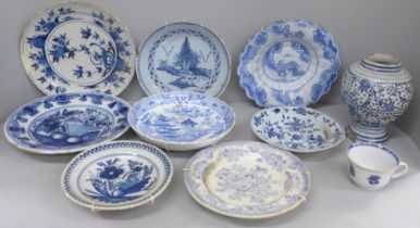 A box of Chinese blue and white and English Delft porcelain, 18th Century and later, some a/f **