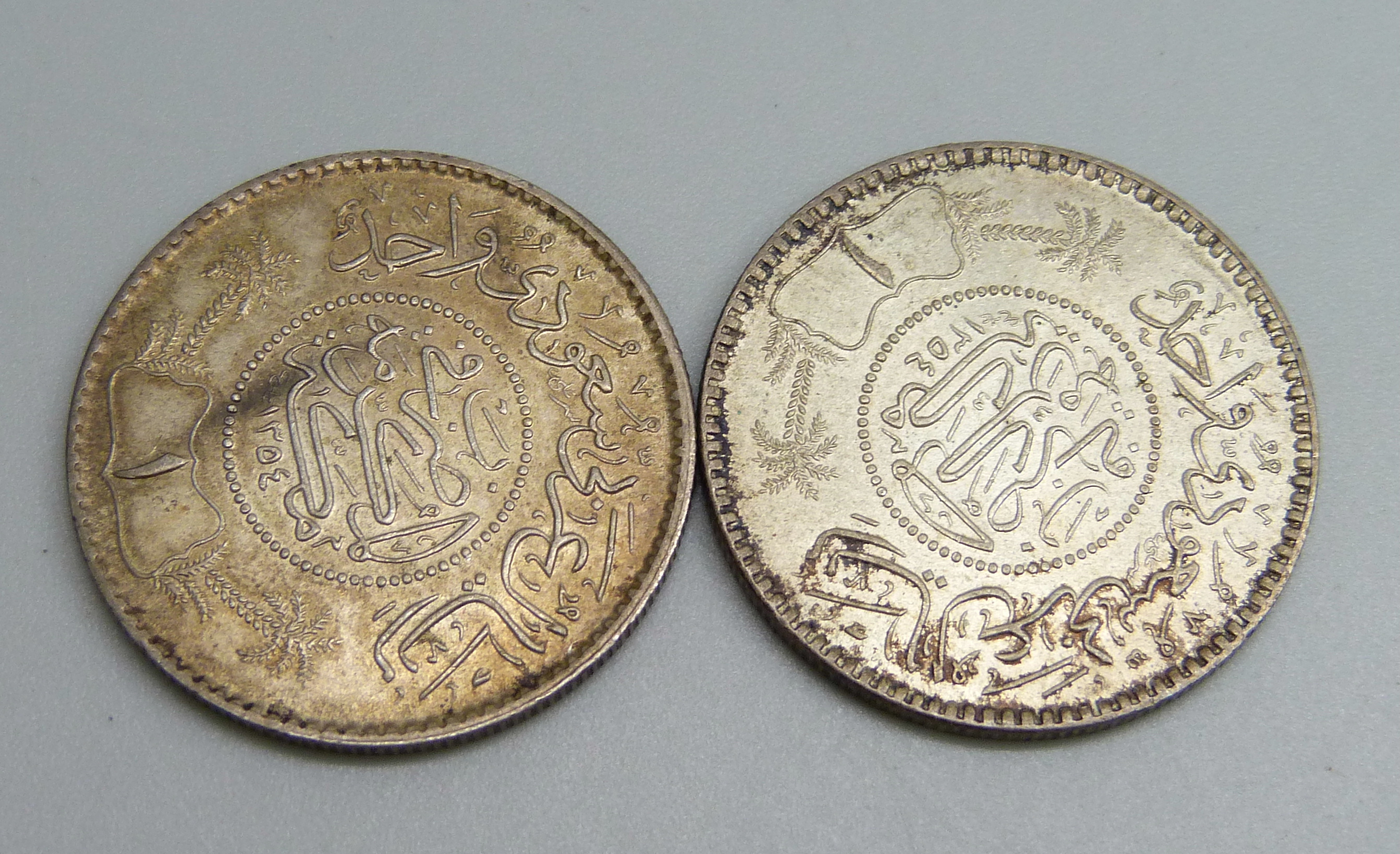 Two Saudi Arabia silver Riyal coins, 23.3g - Image 2 of 2