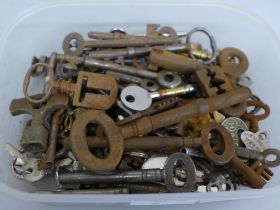 Over 100 vintage door and cabinet keys