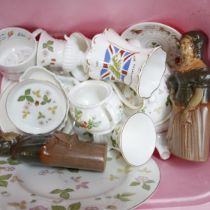 A collection of mixed china including Wedgwood Wild Strawberry, Denby, Villeroy & Boch plate,