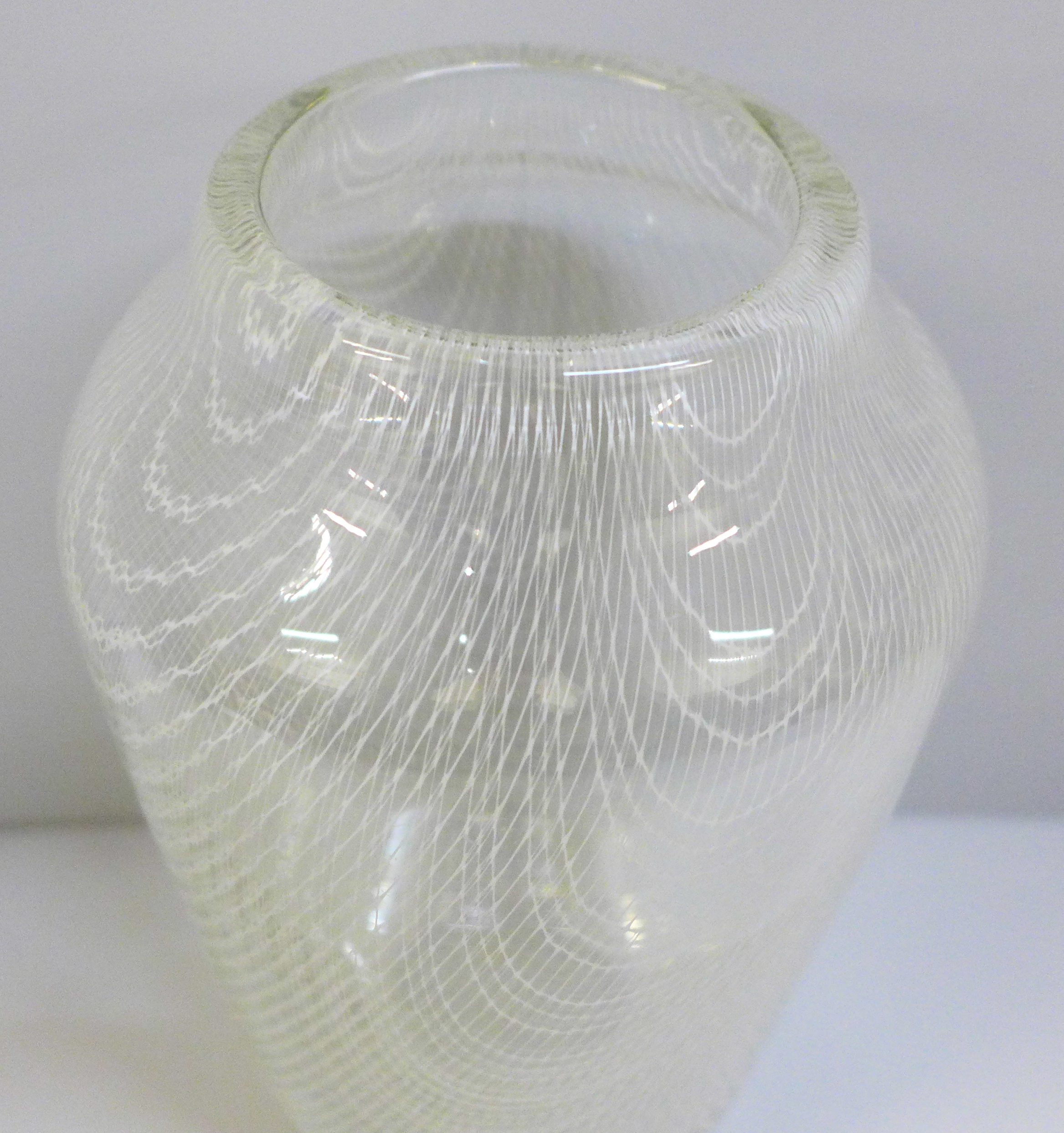 A Harrtil Metelak 1960s Czech glass vase, 19cm - Image 3 of 3