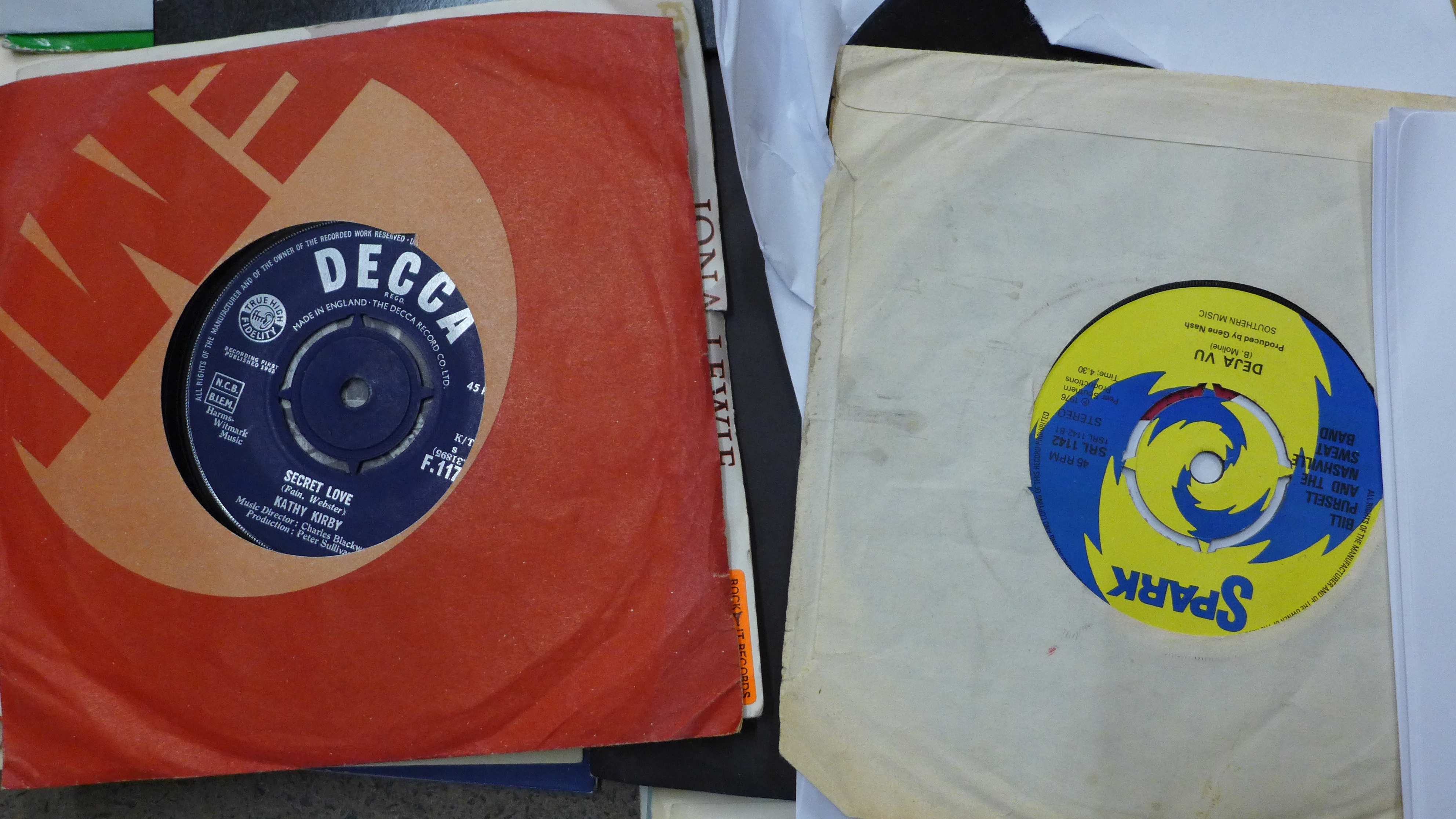 A collection of mainly 1970s and 1980s LP records including Story of The Stones and 7" singles - Image 3 of 4