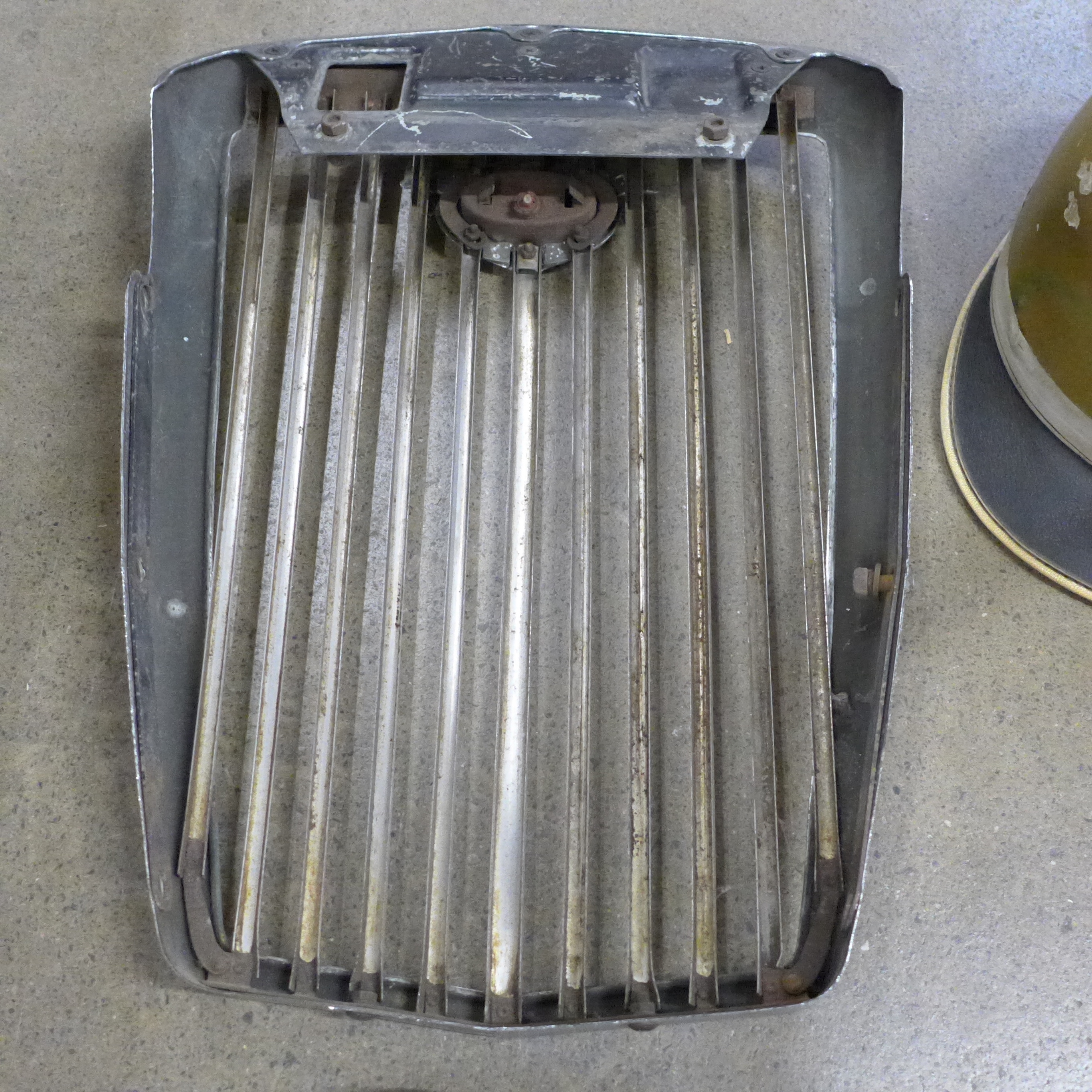 A collection of car parts, Castrol gold helmet, two pairs of driving goggles, steering wheel, rev - Image 7 of 11