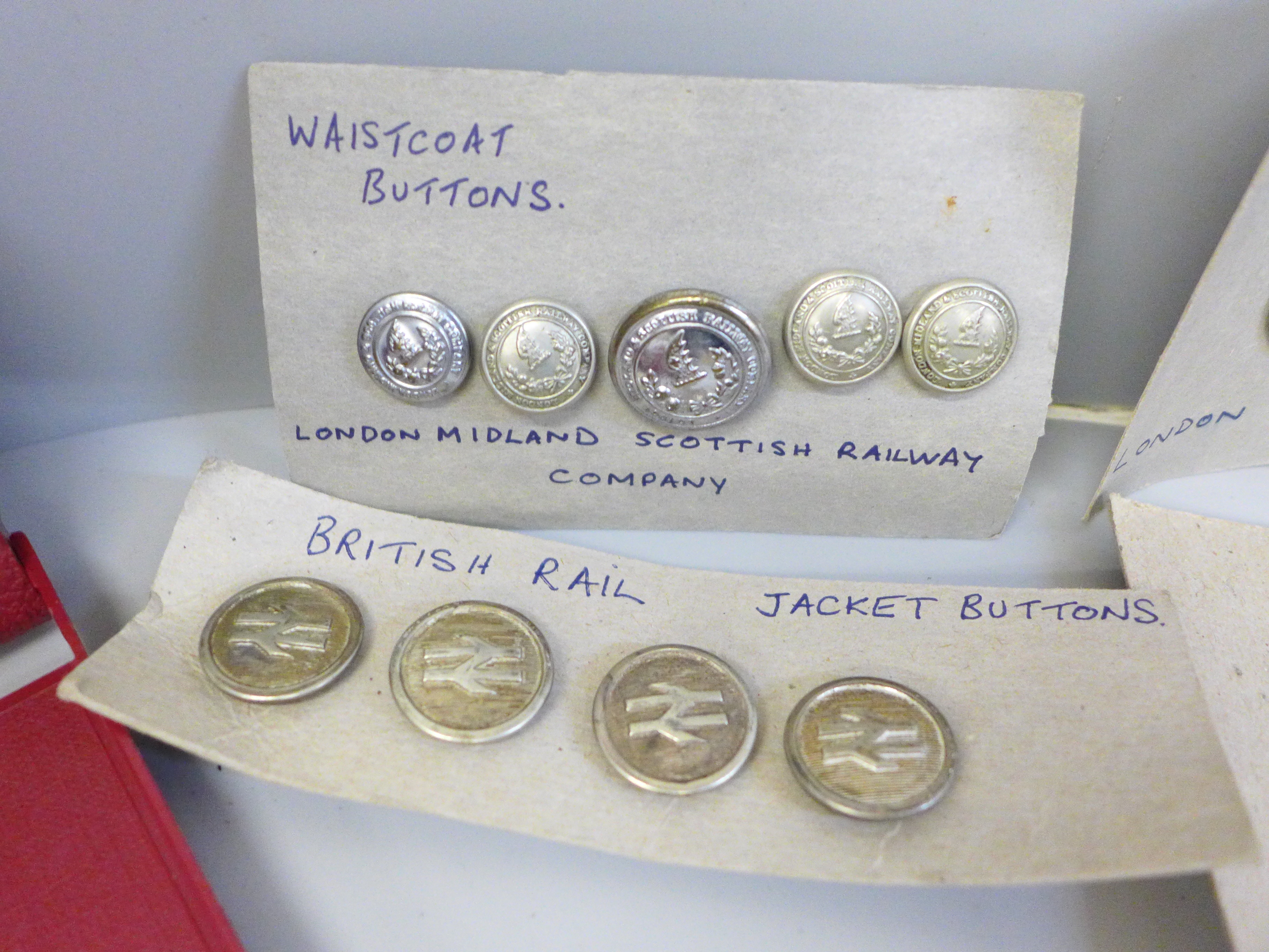Assorted BR buttons and badges, military badges and a Royal Artillery medallion - Image 2 of 4
