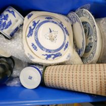 A collection of blue and white china, plate mats, etc. **PLEASE NOTE THIS LOT IS NOT ELIGIBLE FOR