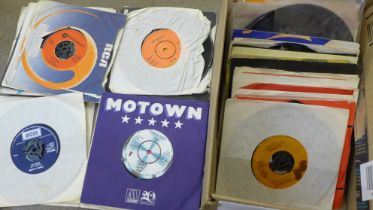75 Assorted 7" records from 1970s and 1980s, mixed genres including Michael Jackson, Neil Diamond,