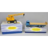 Two Dinky Supertoys, 903 Foden flat truck and 971 Coles mobile crane, boxed