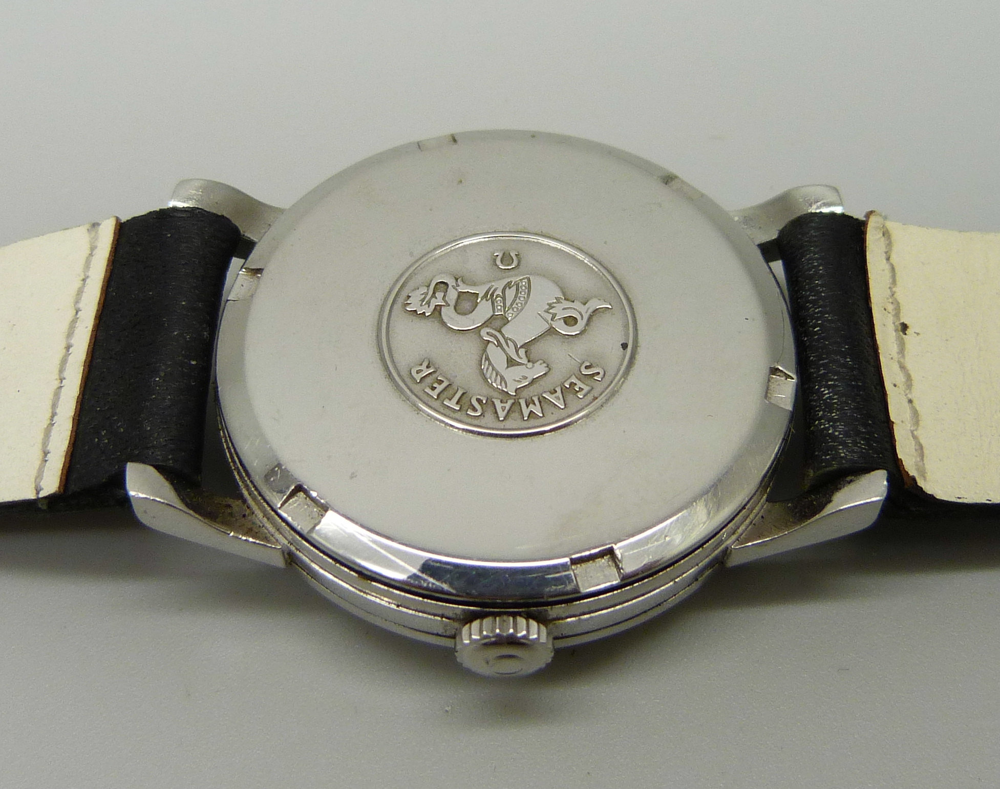 A gentleman's stainless steel Omega Seamaster date wristwatch, 32mm case - Image 4 of 5