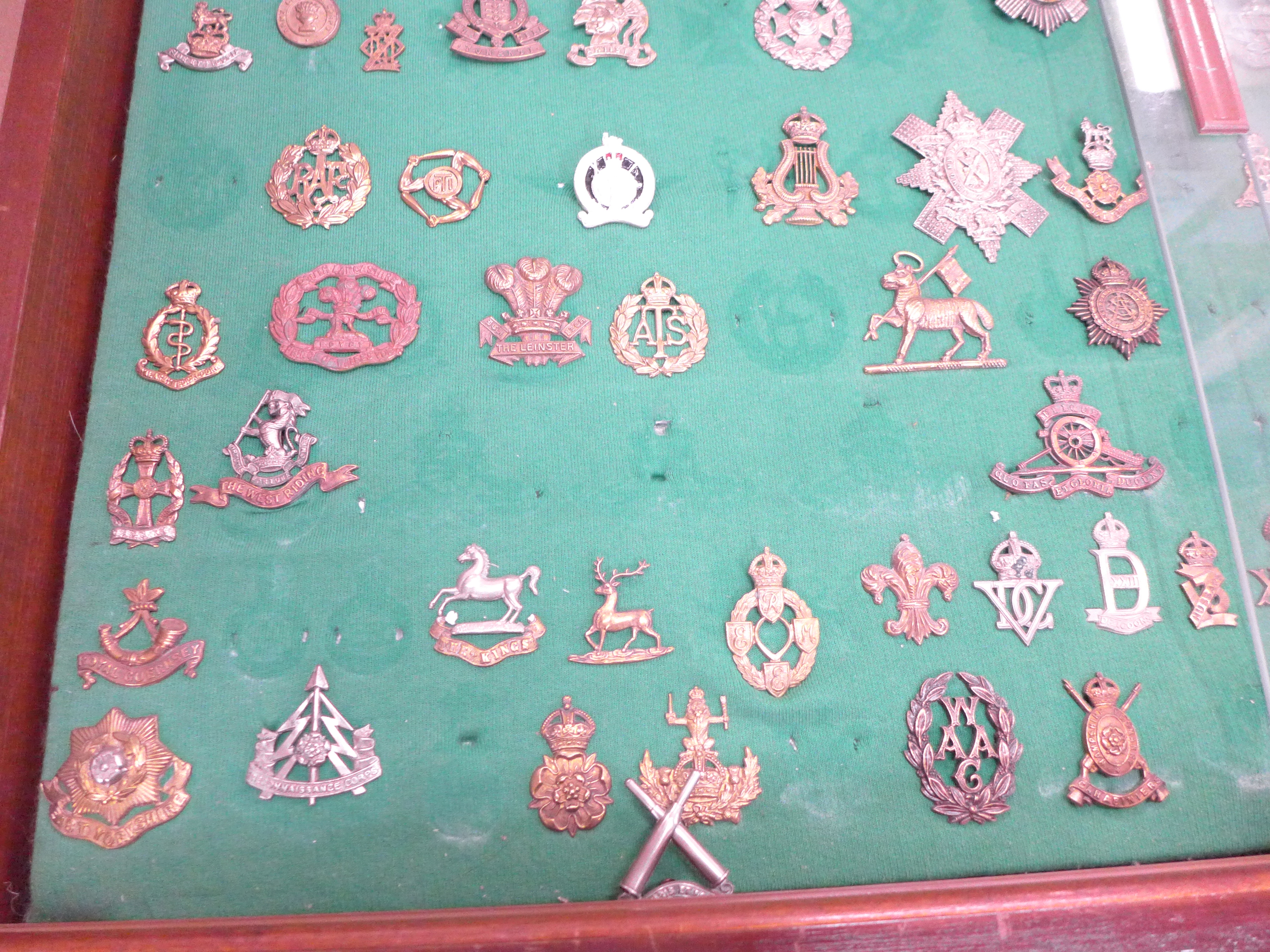 A large collection of military cap badges including Gordon Highlanders, Scottish Light, Royal - Image 6 of 9