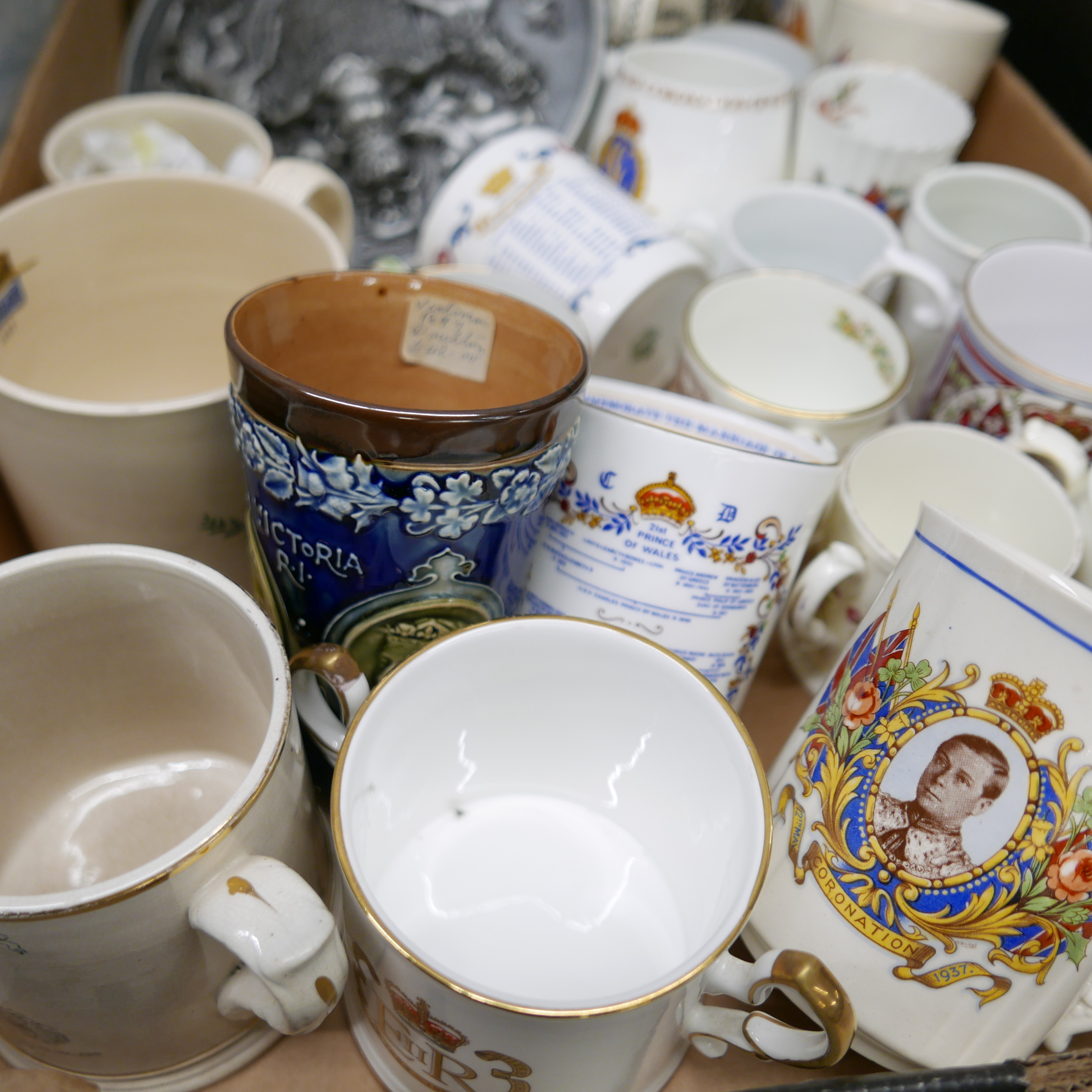 Two boxes of Royal commemorative items, including a mug designed by Dame Laura Knight **PLEASE - Image 5 of 5